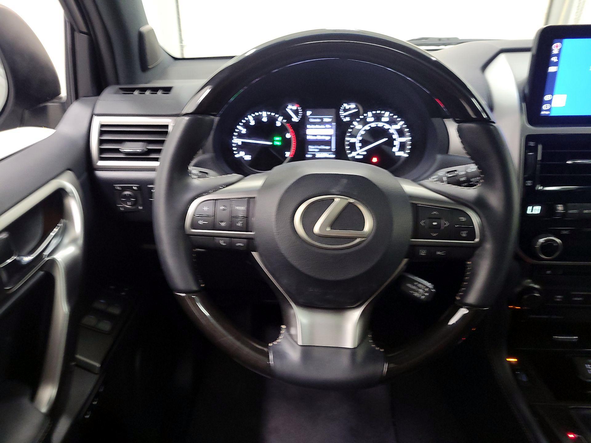 Thumbnail: 2023 Lexus GX - 10