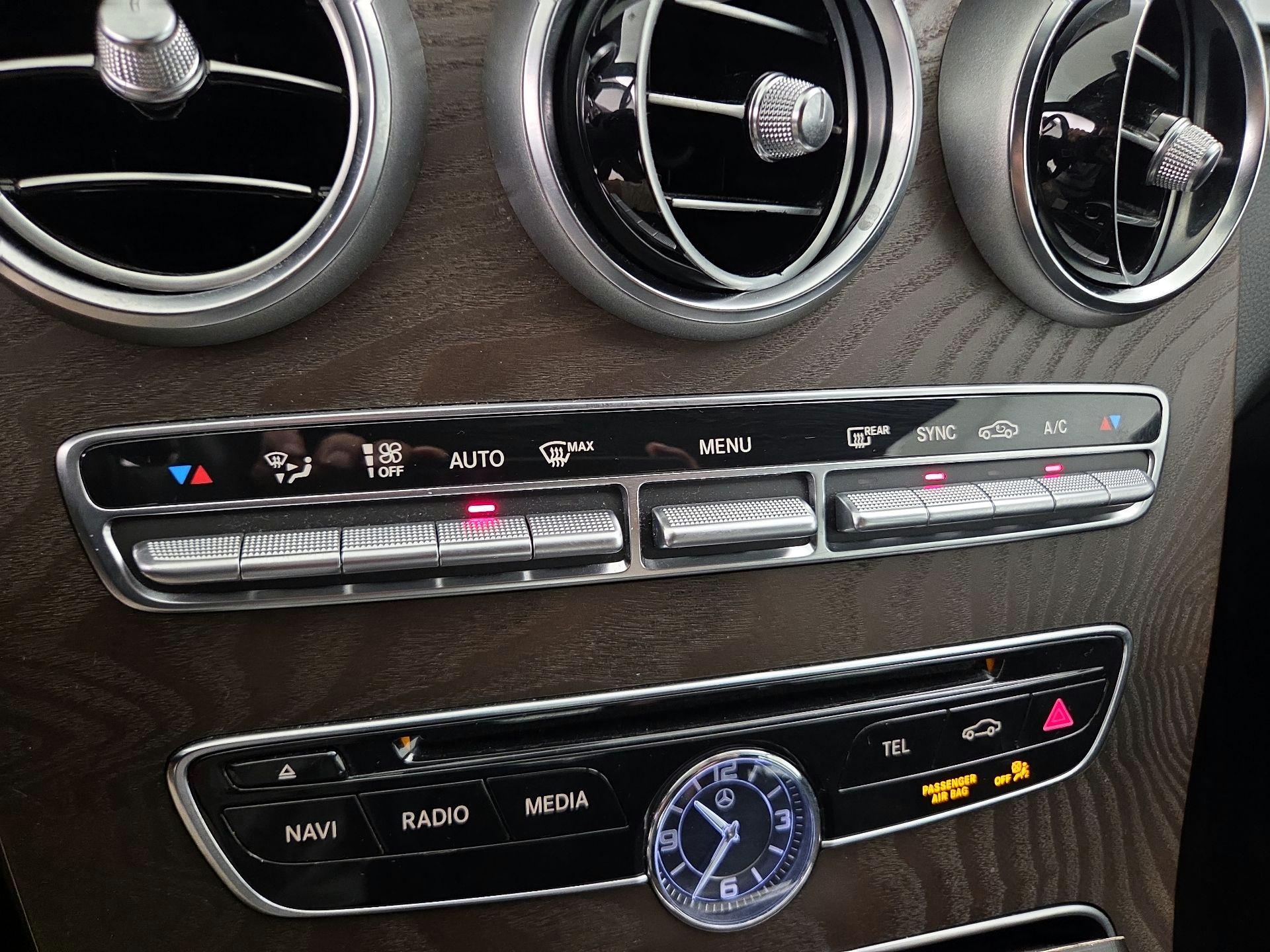 Thumbnail: 2018 Mercedes-Benz C-Class - 16