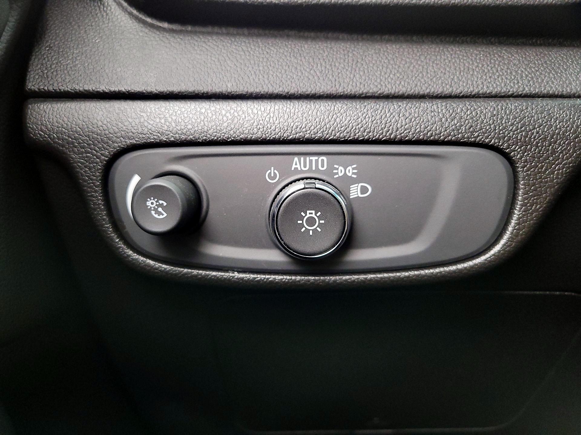 Thumbnail: 2023 Chevrolet Bolt EV - 13