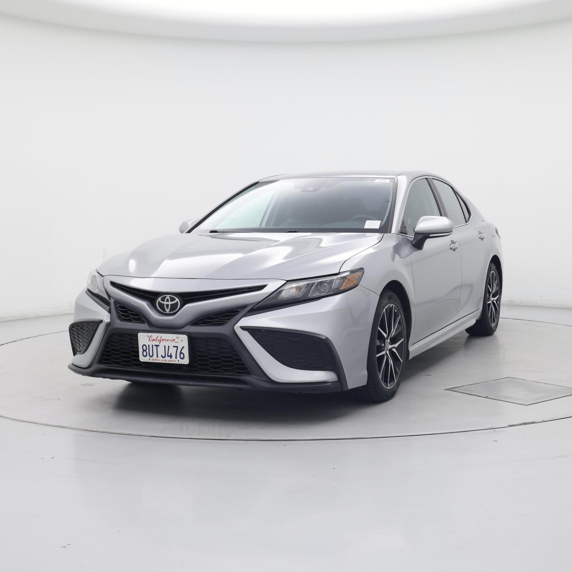 Thumbnail: 2021 Toyota Camry - 4