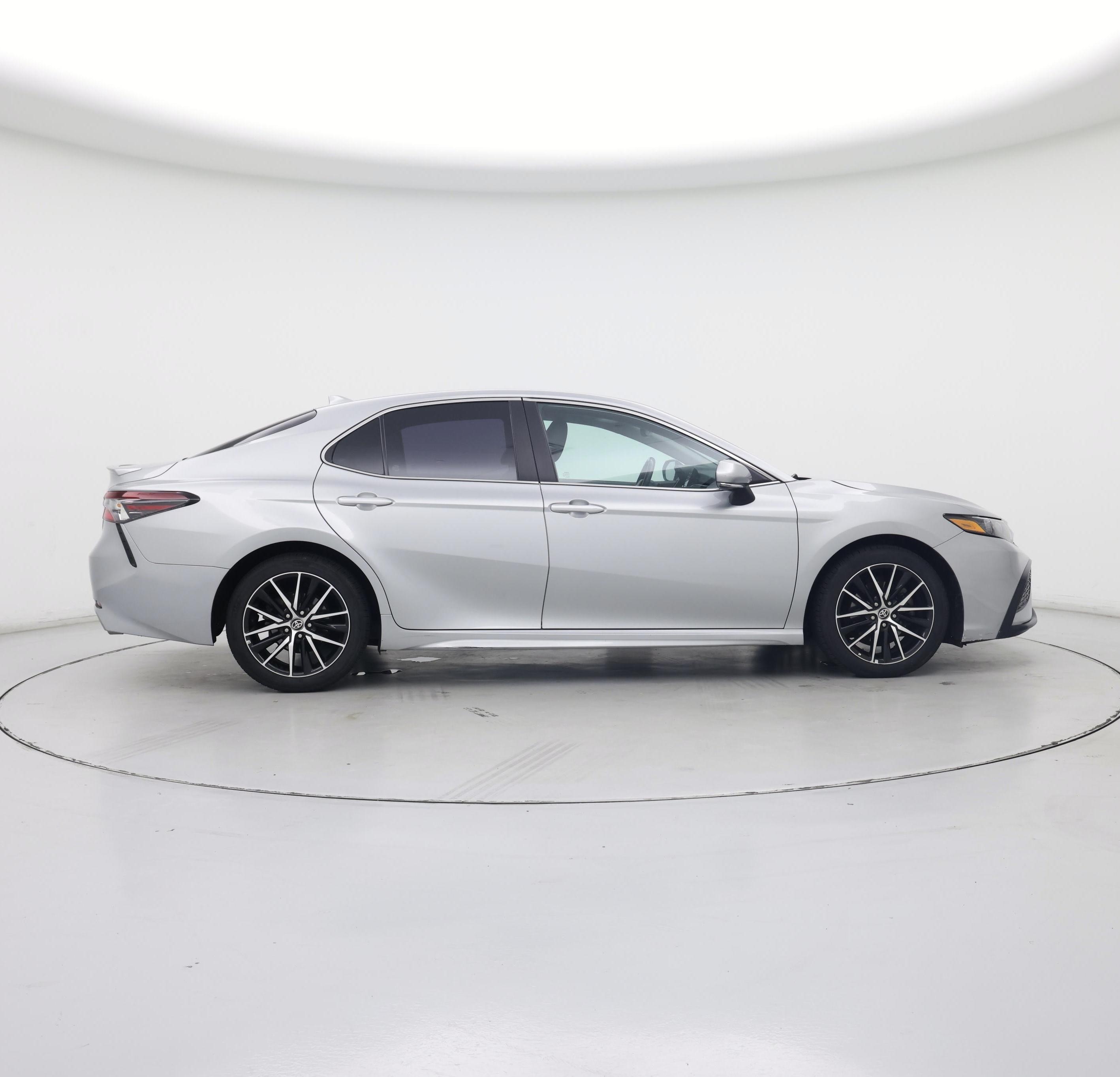 Thumbnail: 2021 Toyota Camry - 7