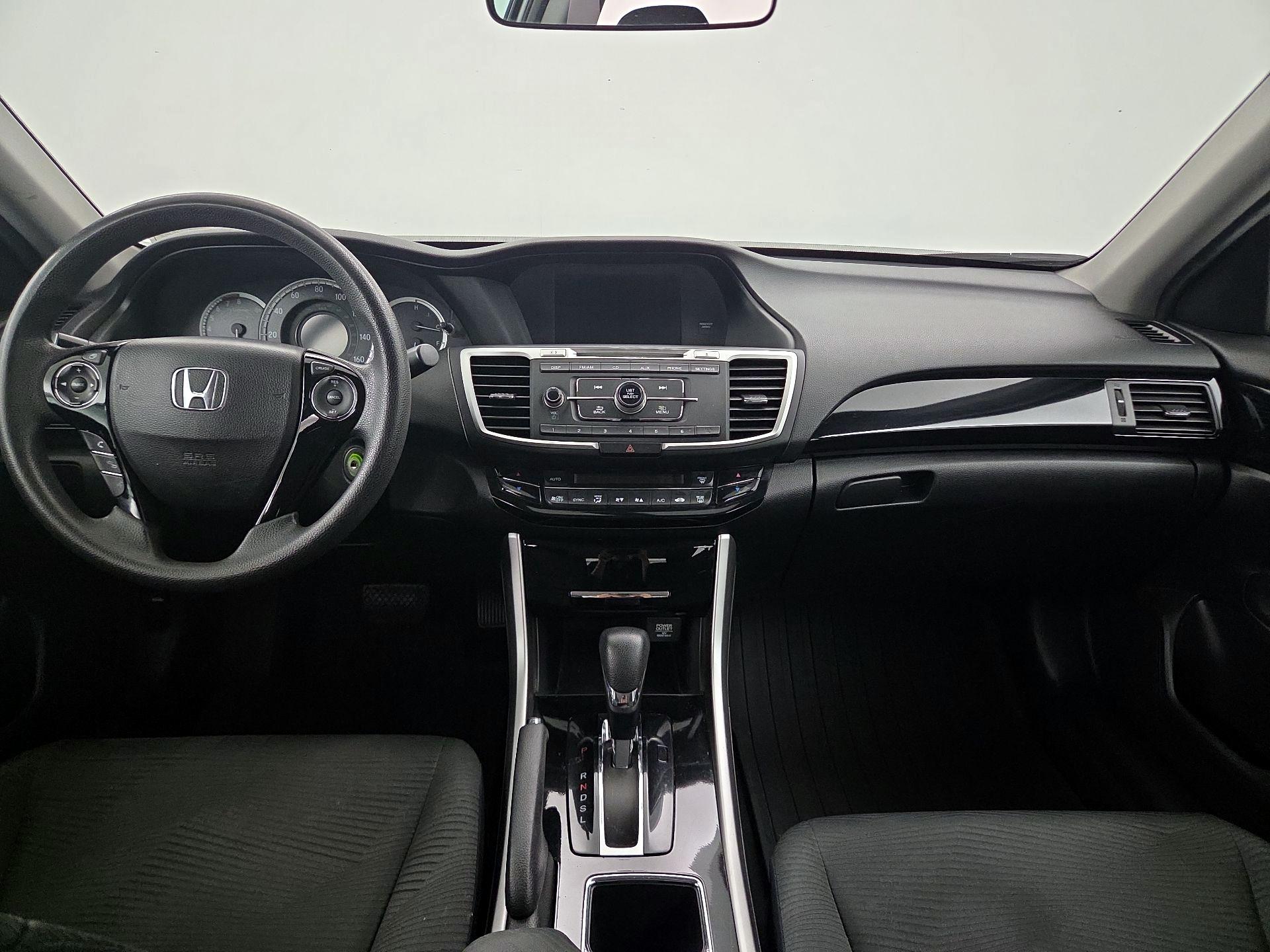 Thumbnail: 2016 Honda Accord - 9
