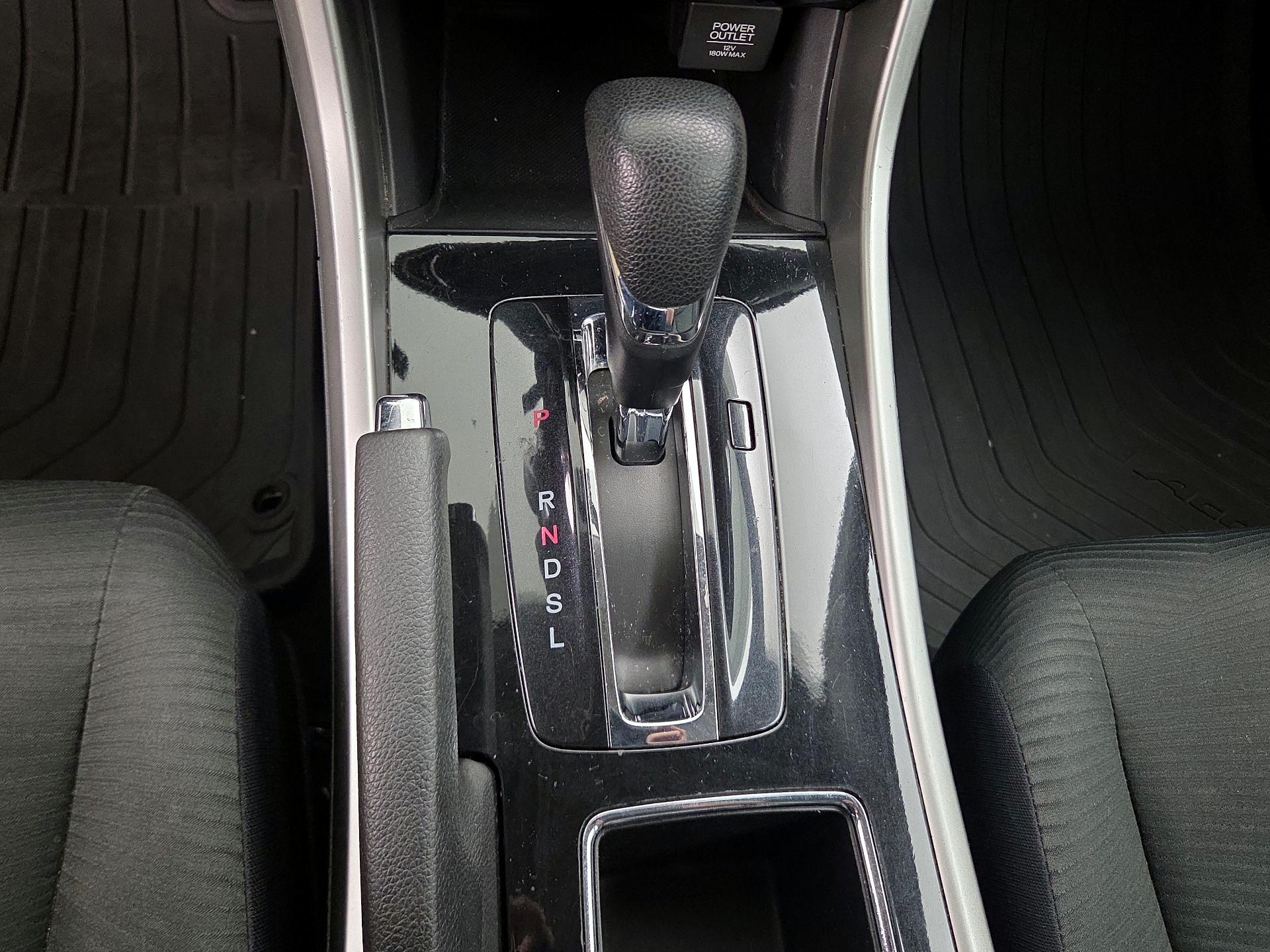 Thumbnail: 2016 Honda Accord - 17