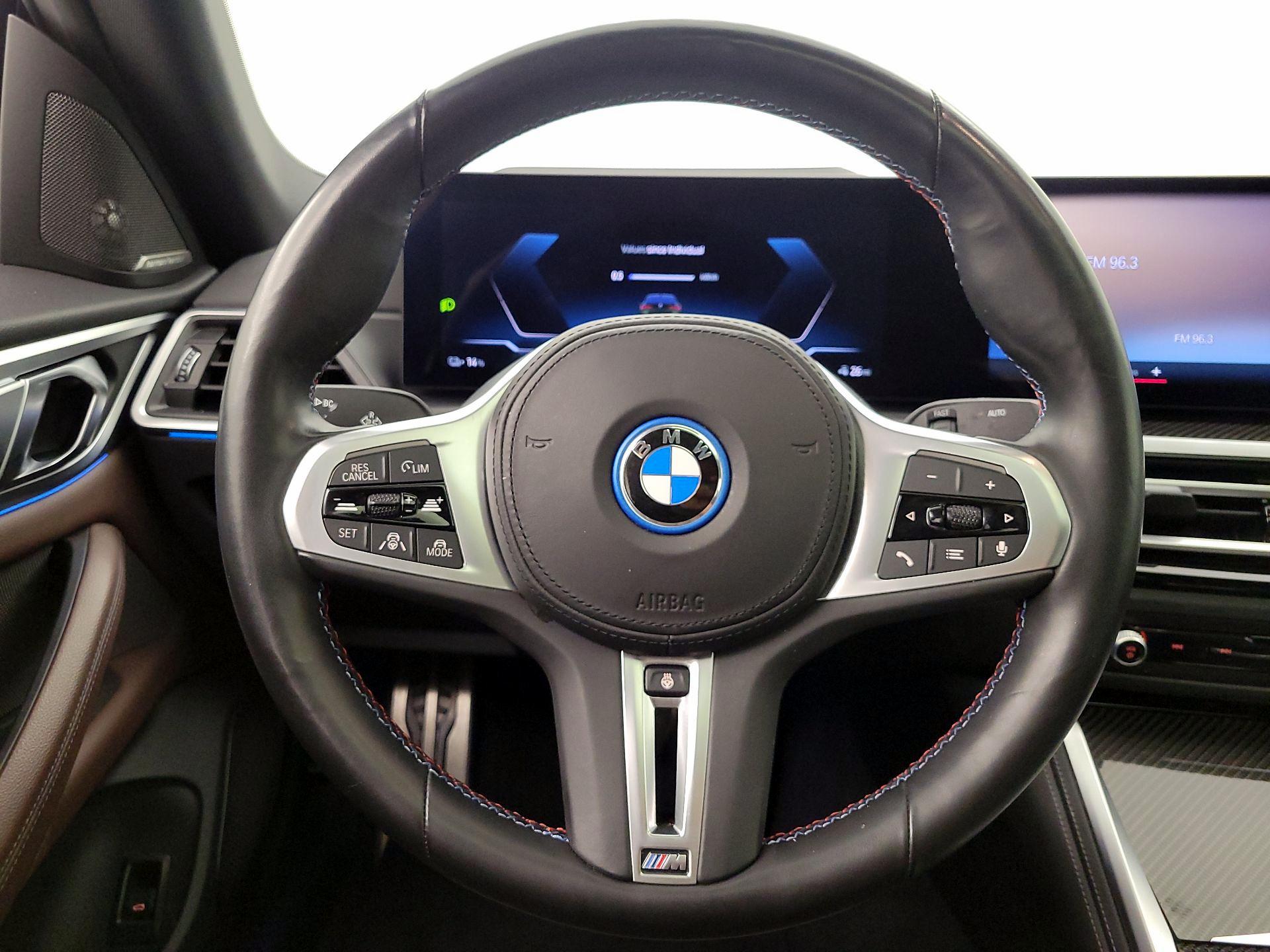 Thumbnail: 2023 BMW i4 - 10