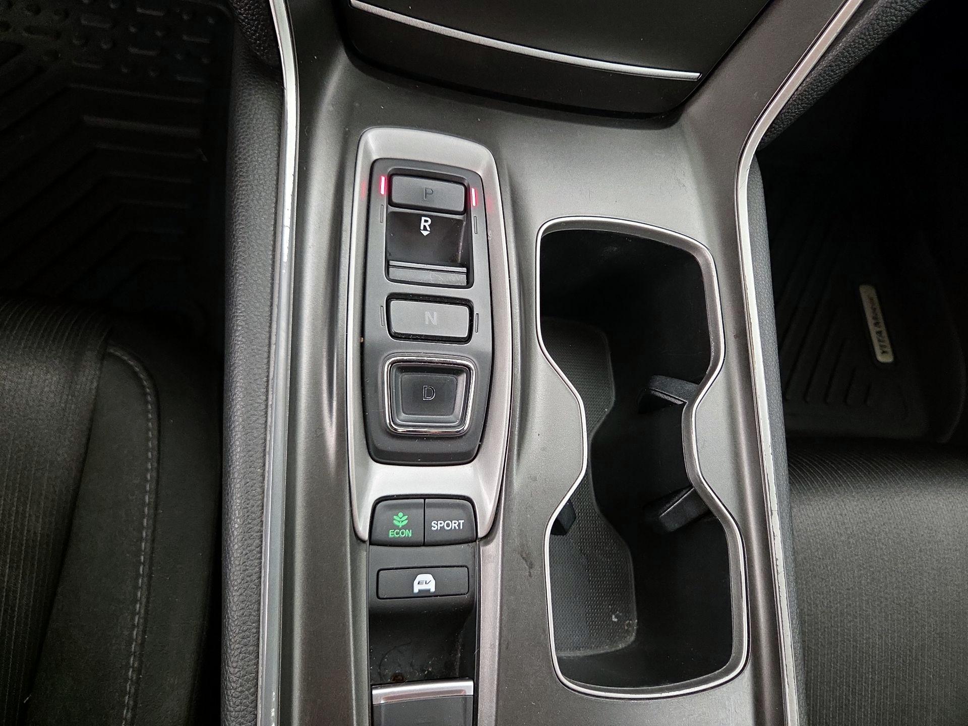 Thumbnail: 2019 Honda Accord - 17