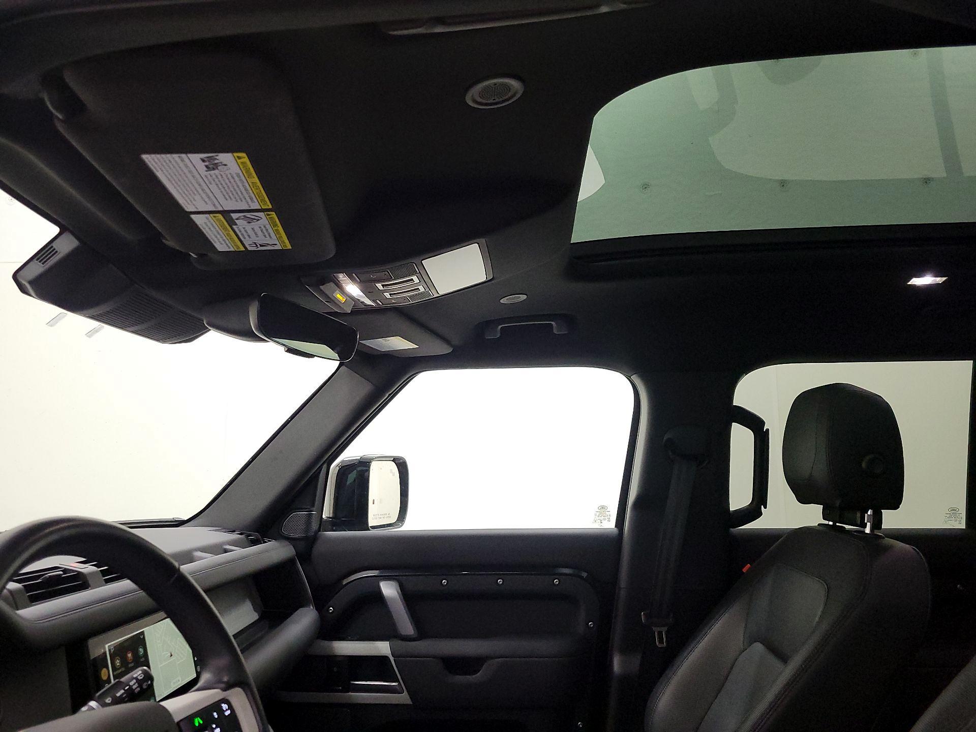 Thumbnail: 2024 Land Rover Defender - 20