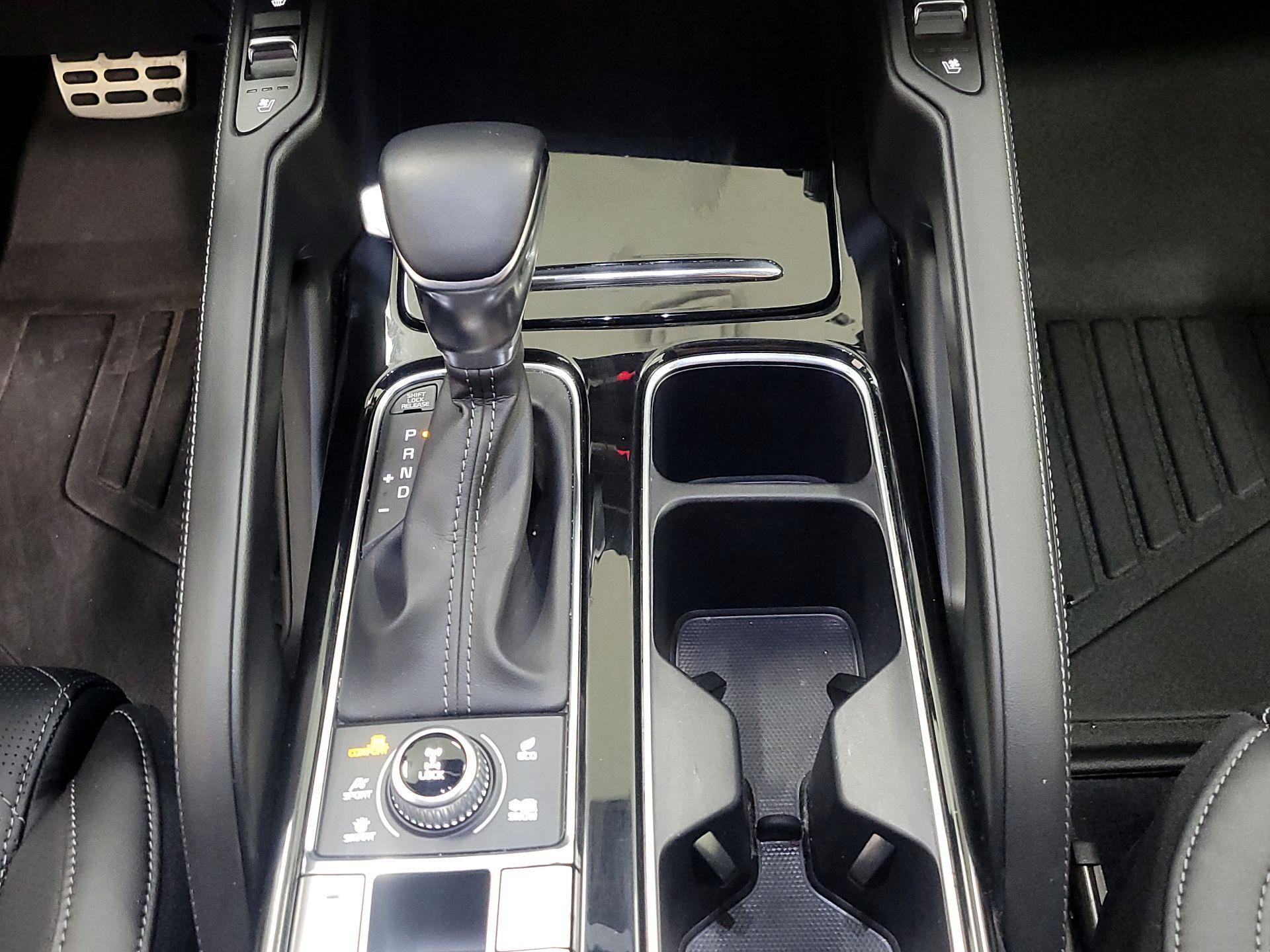 Thumbnail: 2023 Kia Telluride - 17