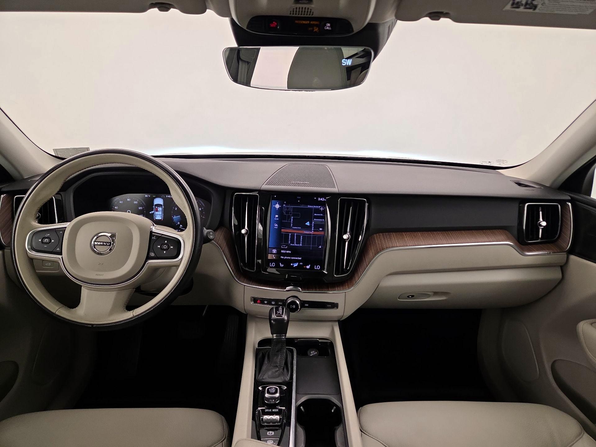 Thumbnail: 2021 Volvo XC60 - 9
