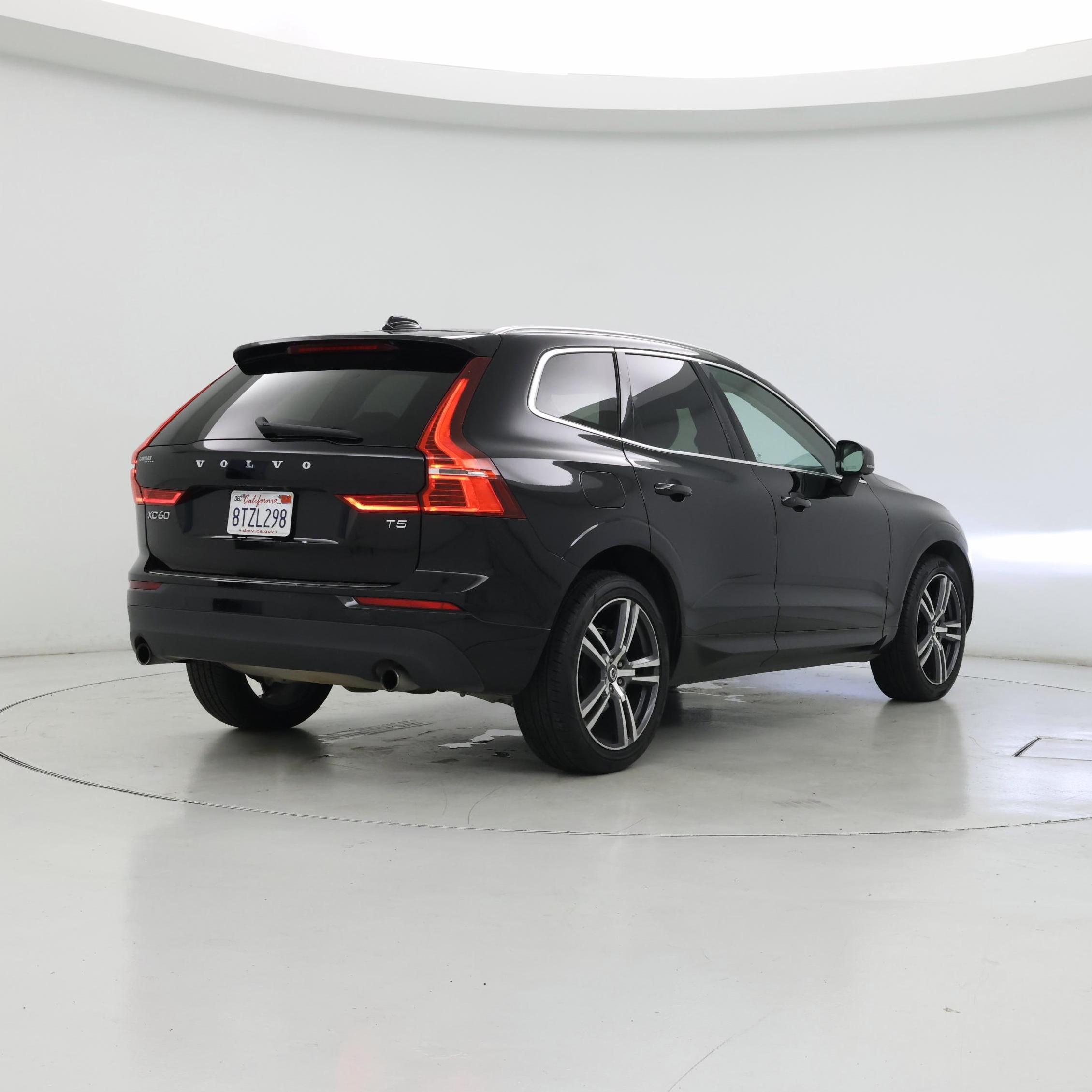 Thumbnail: 2021 Volvo XC60 - 8