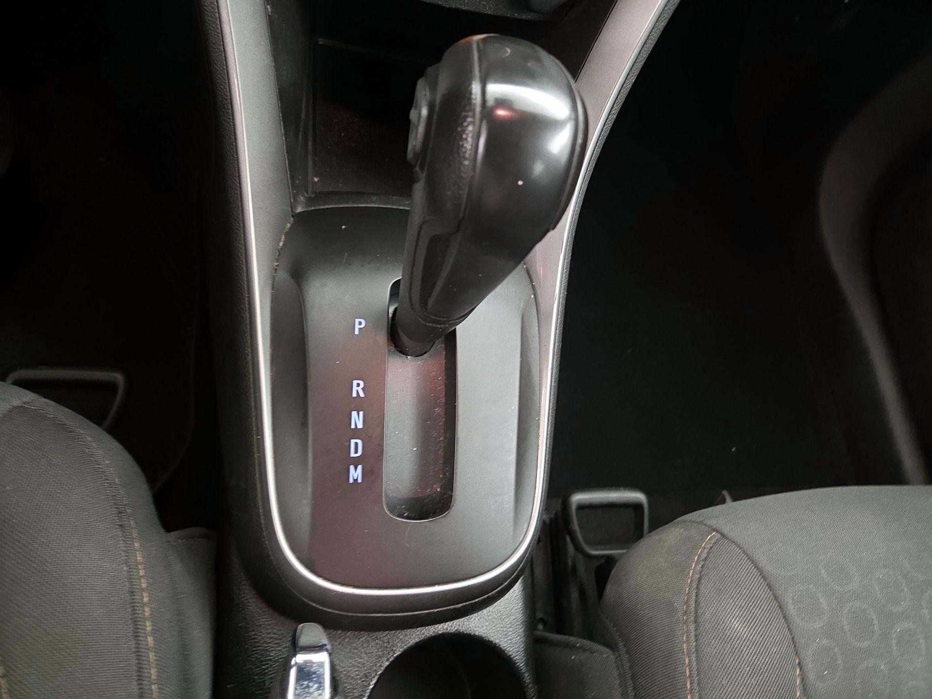 Thumbnail: 2022 Chevrolet Trax - 17