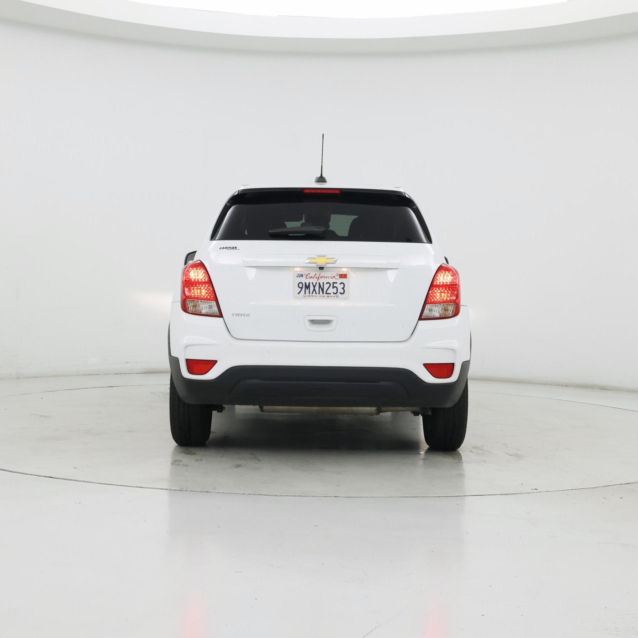 Thumbnail: 2022 Chevrolet Trax - 6
