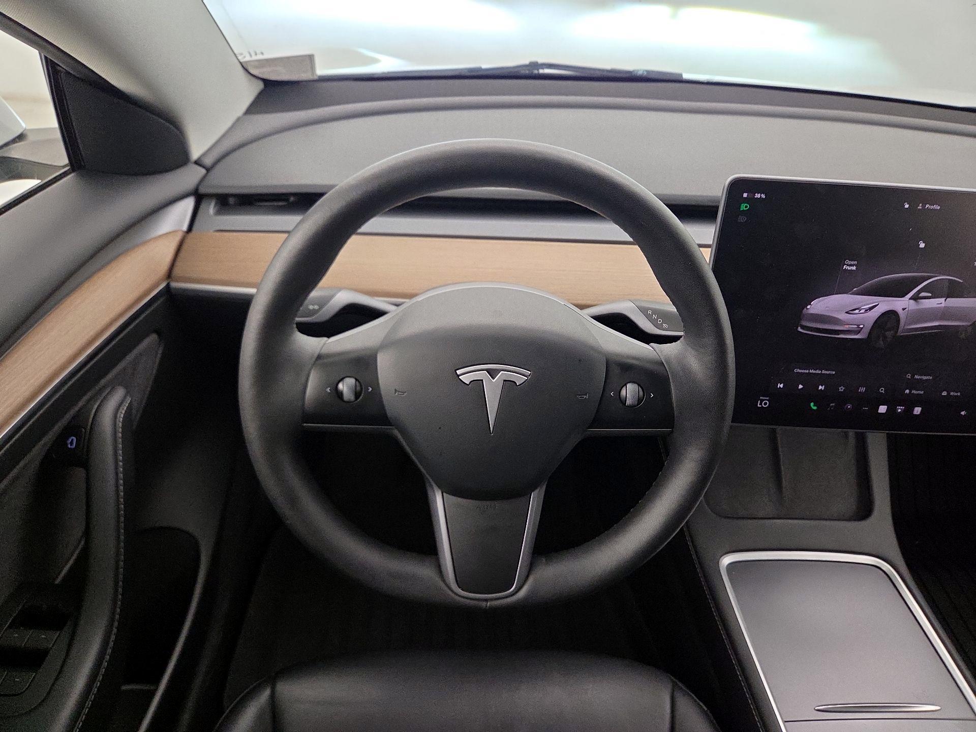 Thumbnail: 2023 Tesla Model 3 - 10