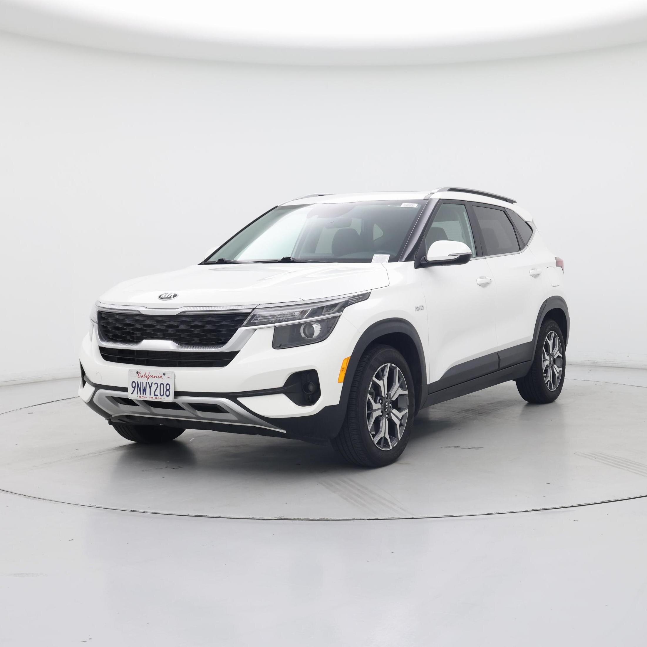 Thumbnail: 2021 Kia Seltos - 4