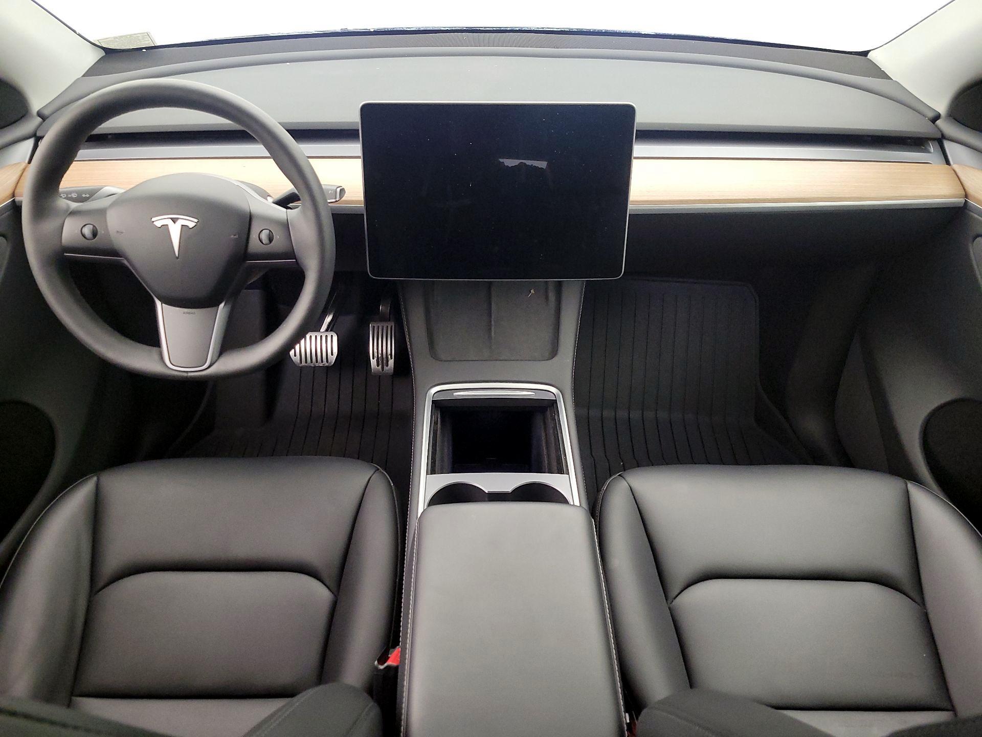 Thumbnail: 2023 Tesla Model Y - 9
