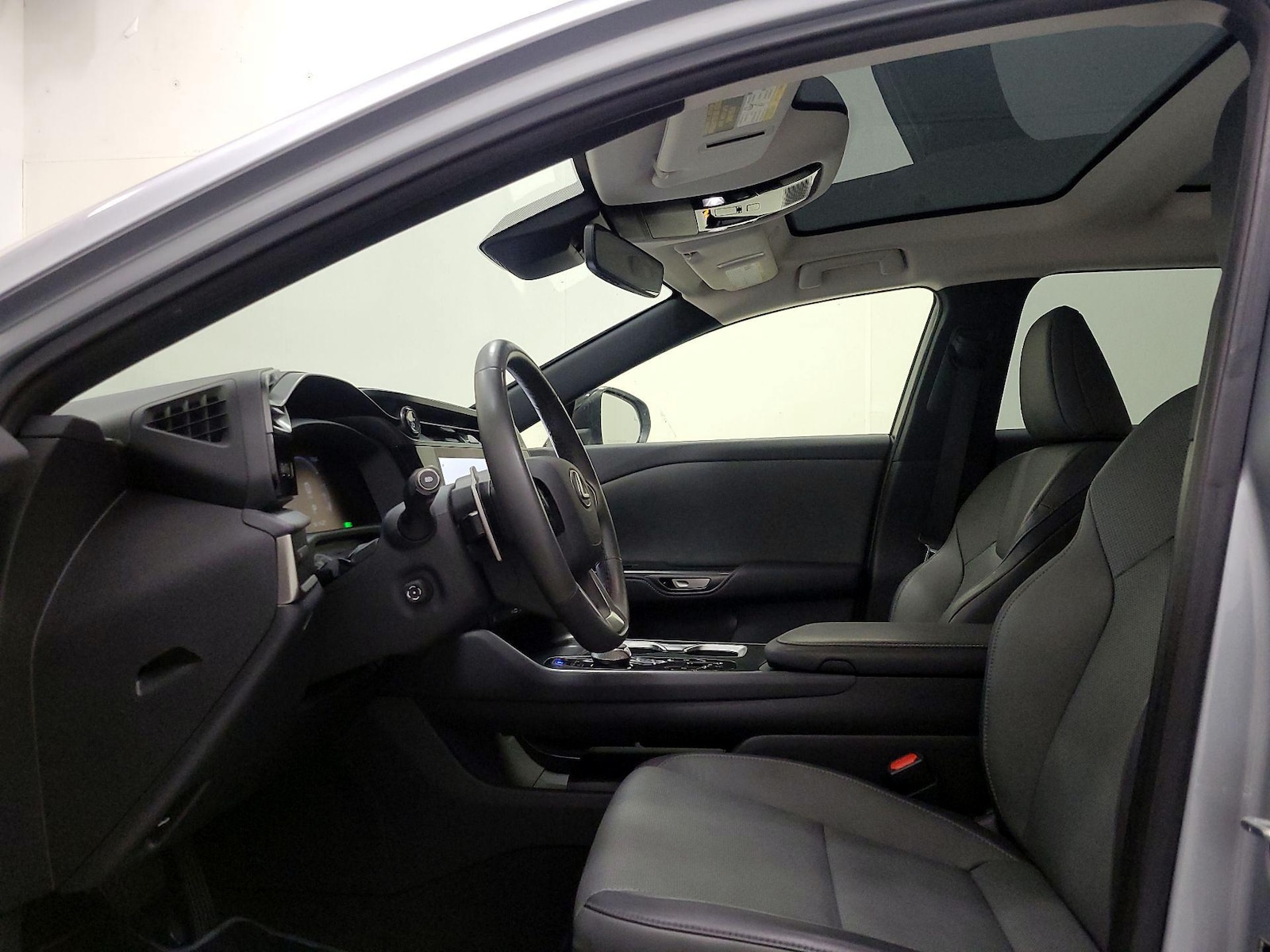 2024 Lexus RZ Premium - Photo 20