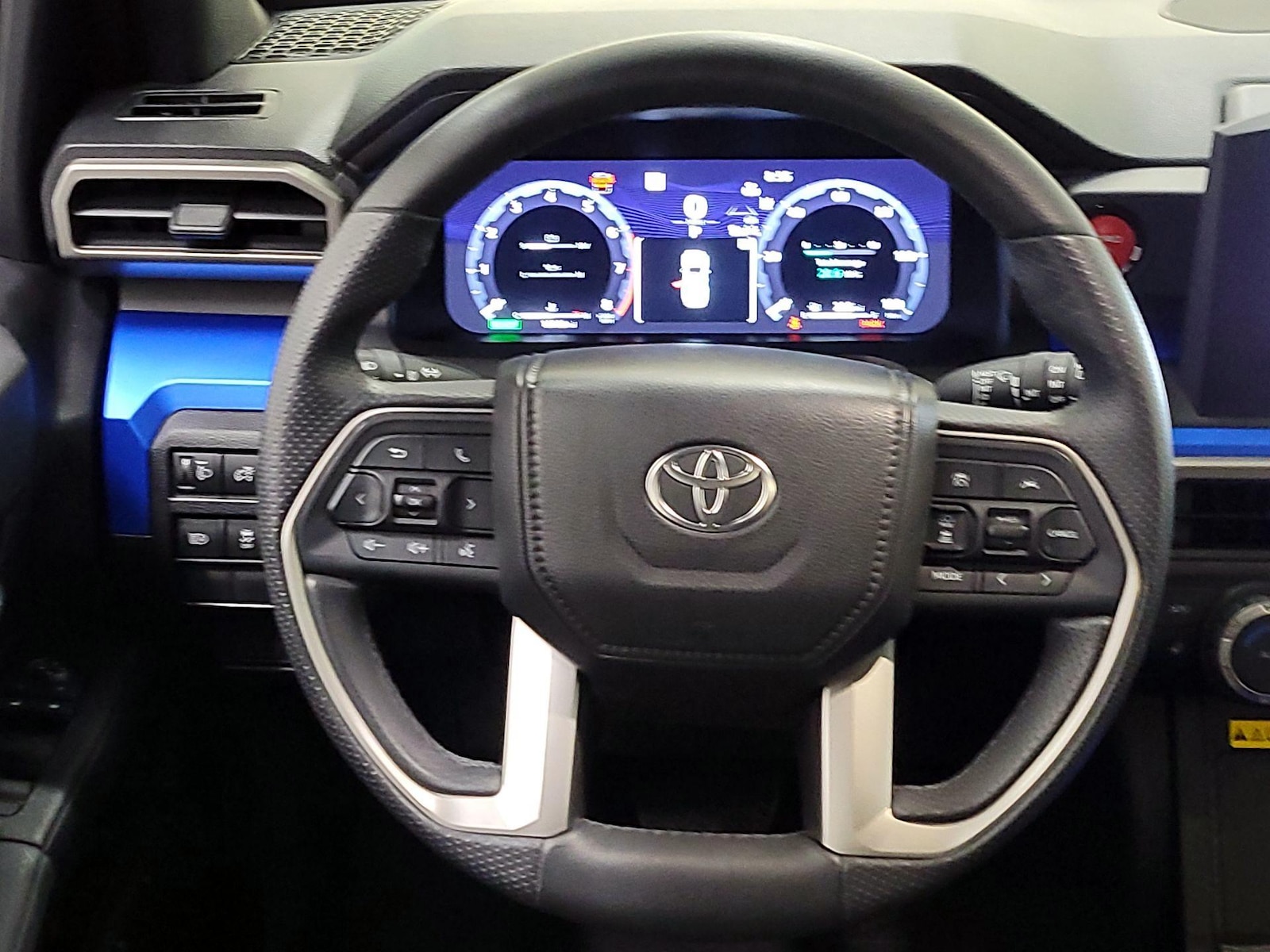 2026 Toyota 4Runner TRD Off-Road - Photo 11