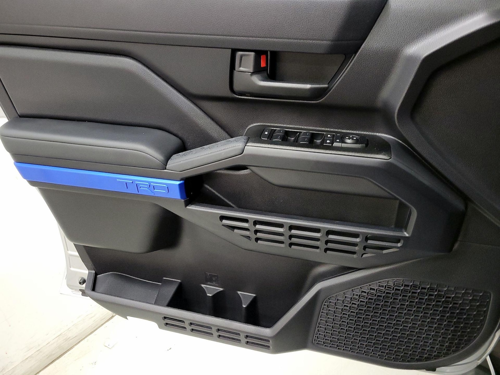 2026 Toyota 4Runner TRD Off-Road - Photo 13