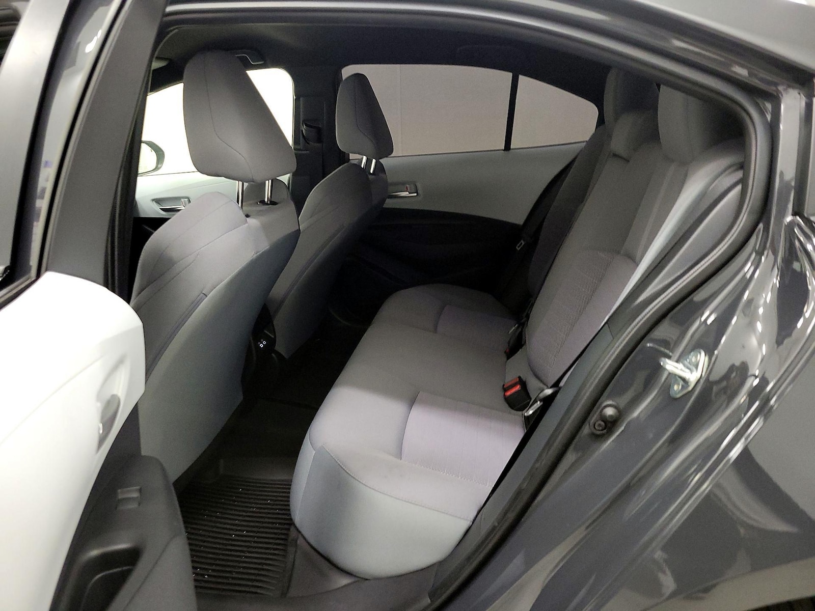 2026 Toyota Corolla SE - Photo 20
