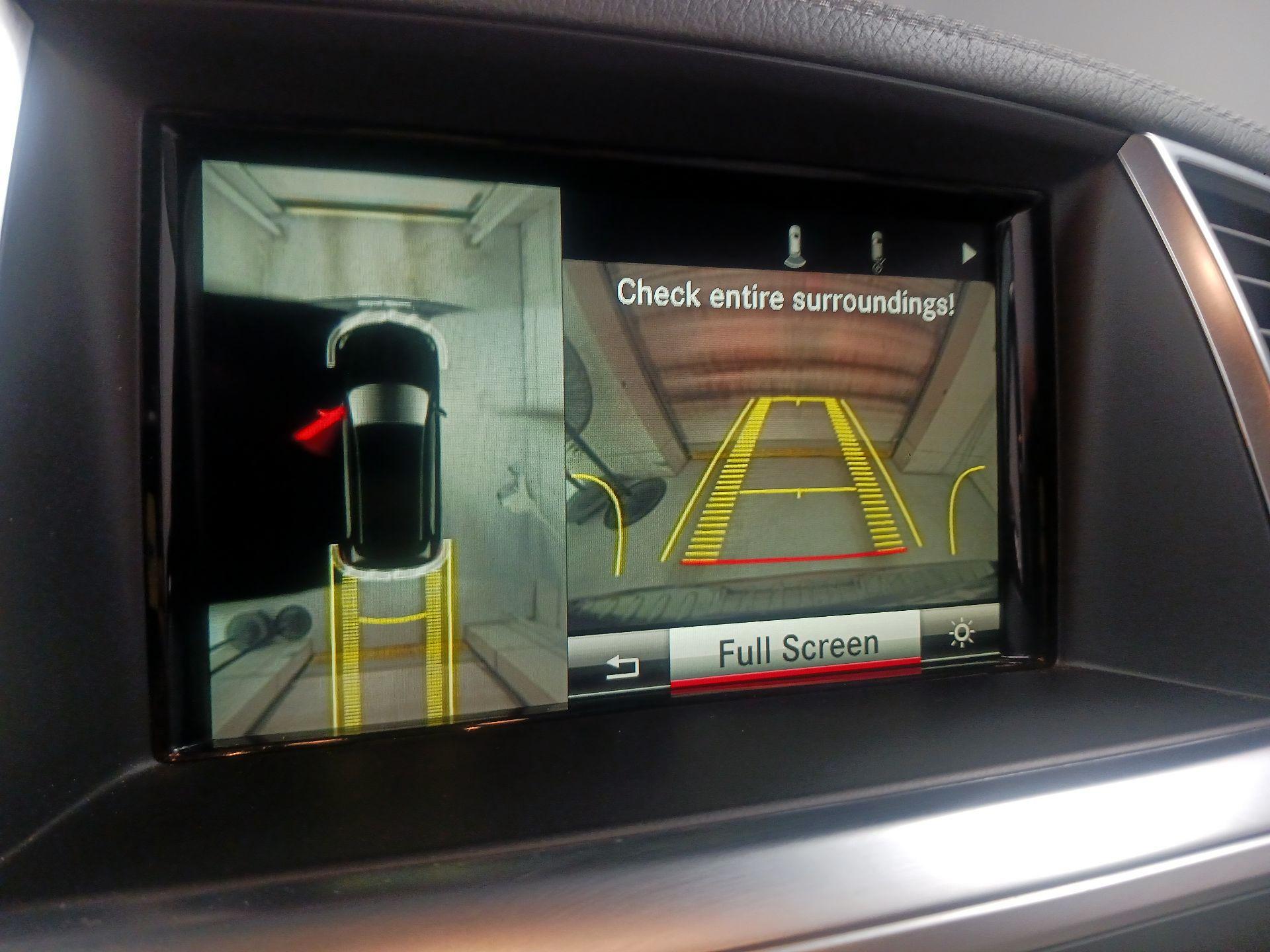 Thumbnail: 2016 Mercedes-Benz GL-Class - 15