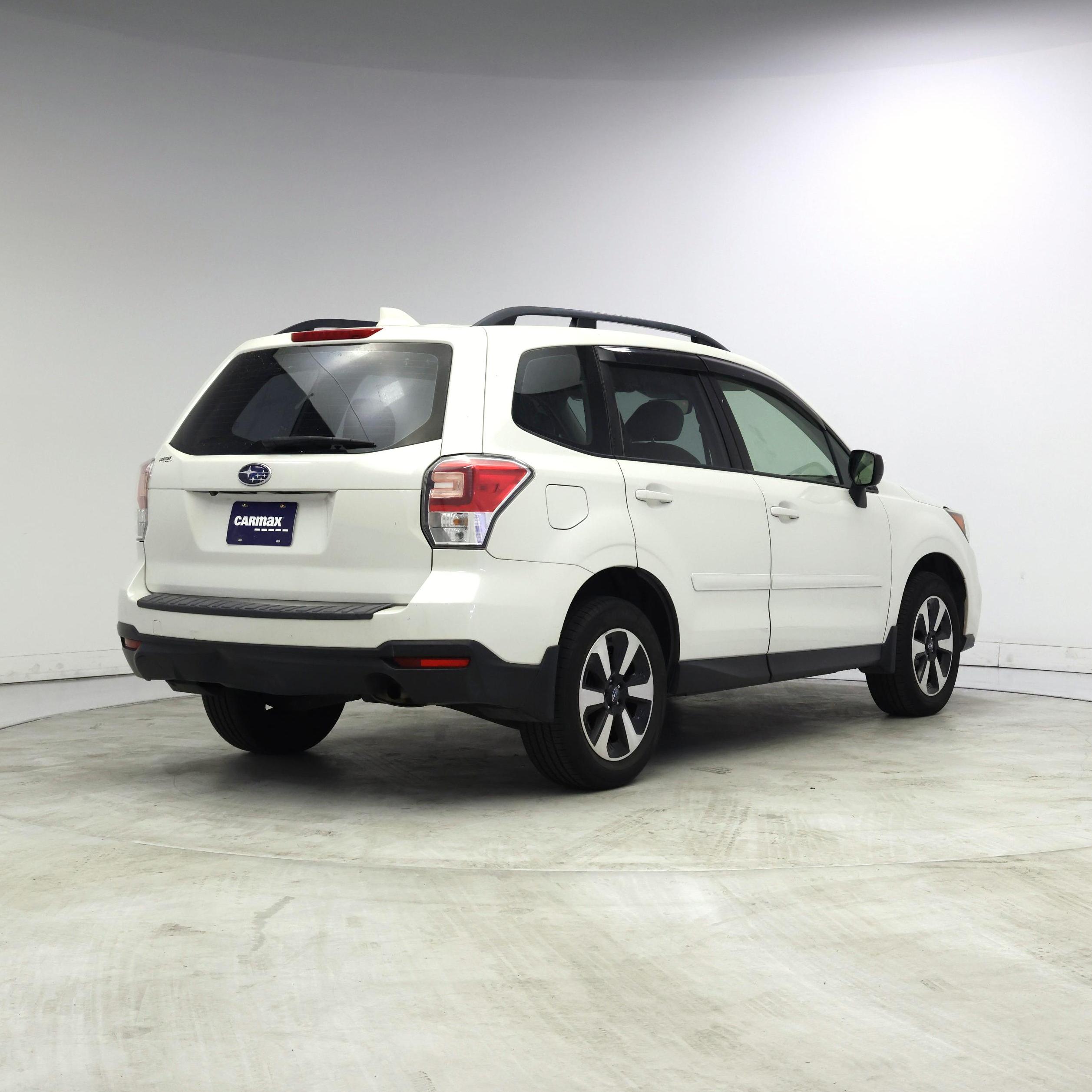 Thumbnail: 2017 Subaru Forester - 8