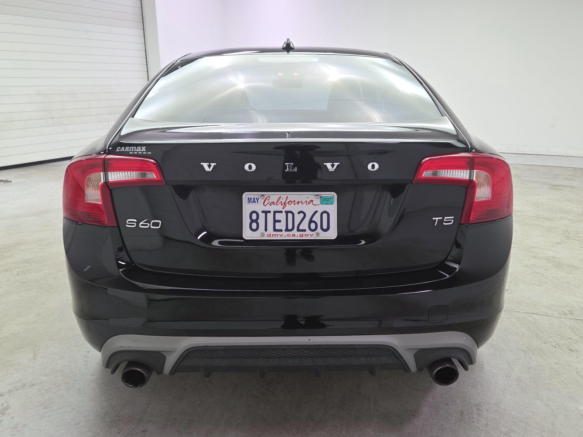 Thumbnail: 2017 Volvo S60 - 6