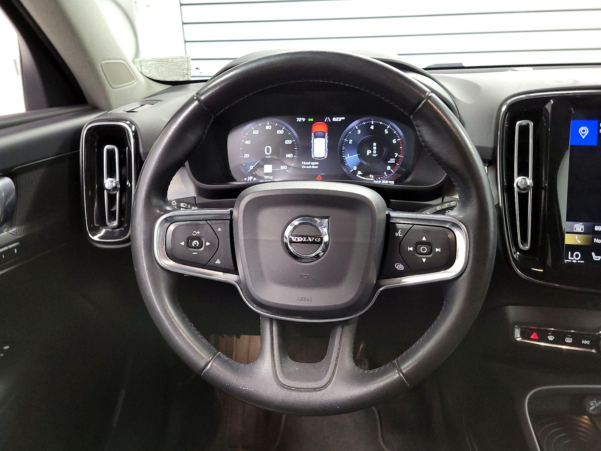 Thumbnail: 2019 Volvo XC40 - 10
