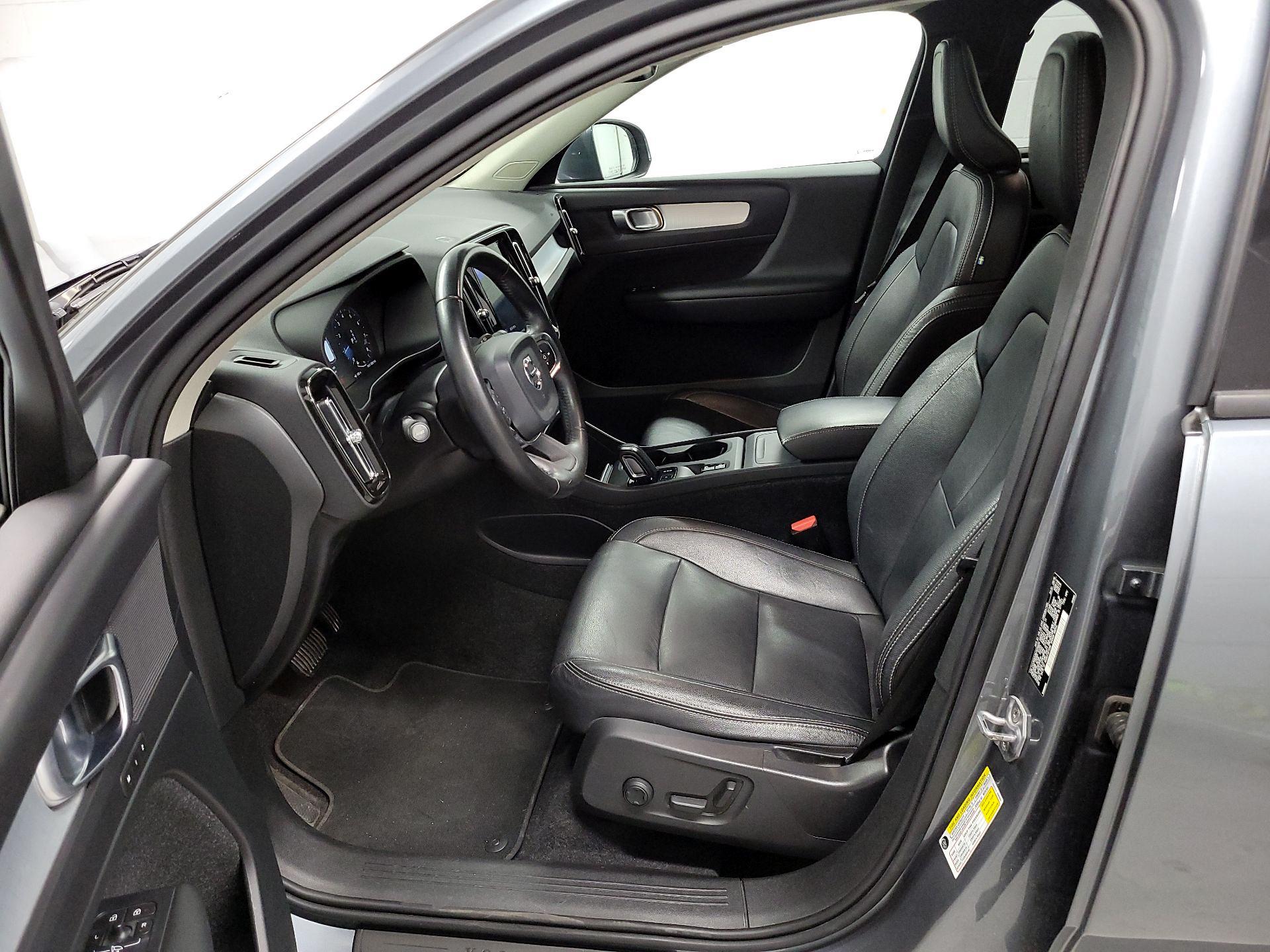 Thumbnail: 2019 Volvo XC40 - 11