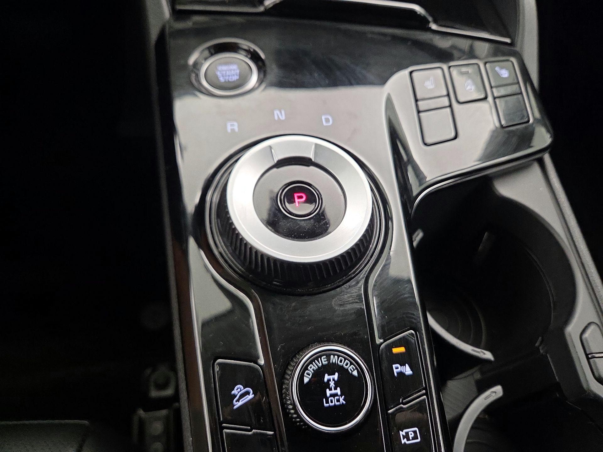 Thumbnail: 2023 Kia Sportage - 18