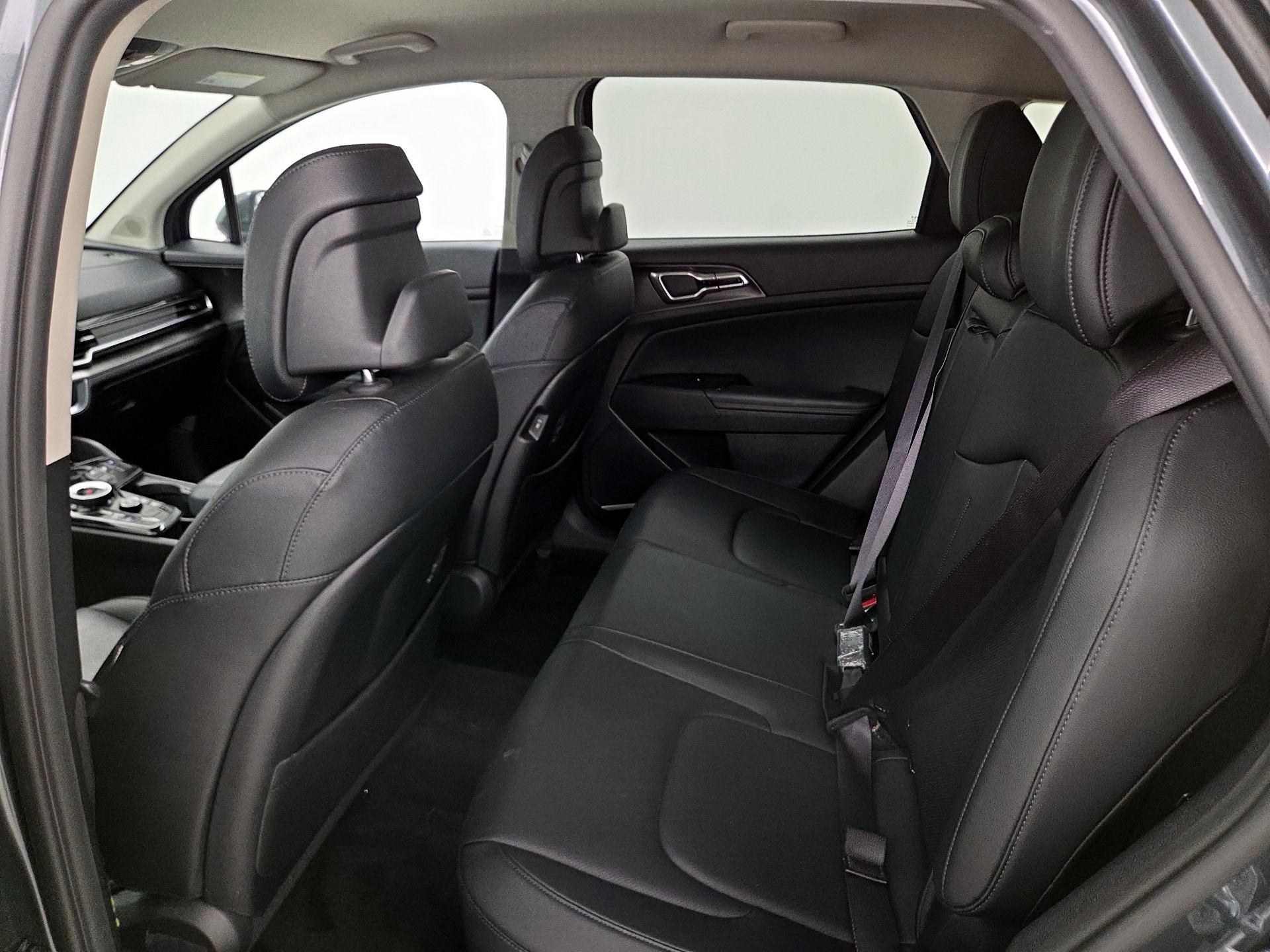 Thumbnail: 2023 Kia Sportage - 20