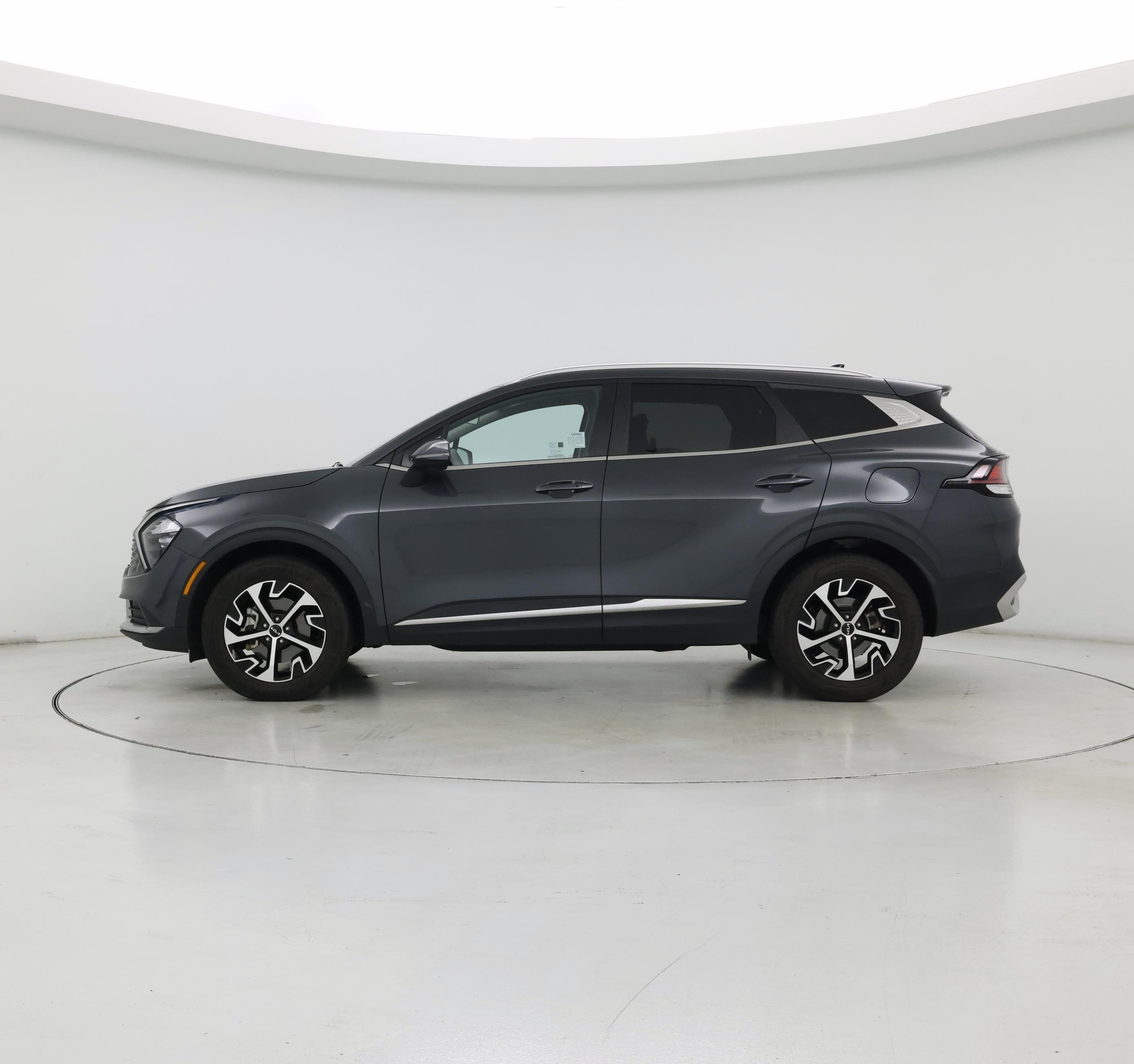 Thumbnail: 2023 Kia Sportage - 3