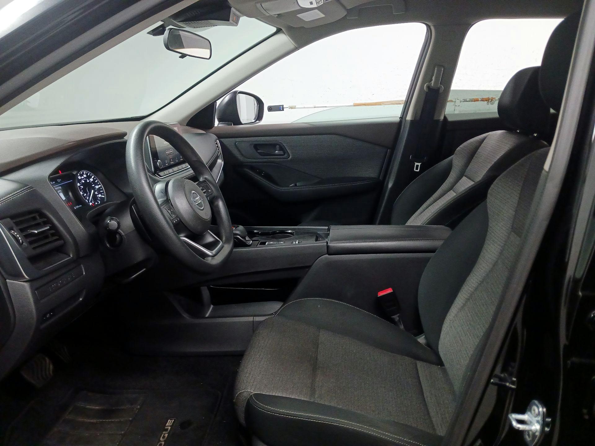 Thumbnail: 2021 Nissan Rogue - 11