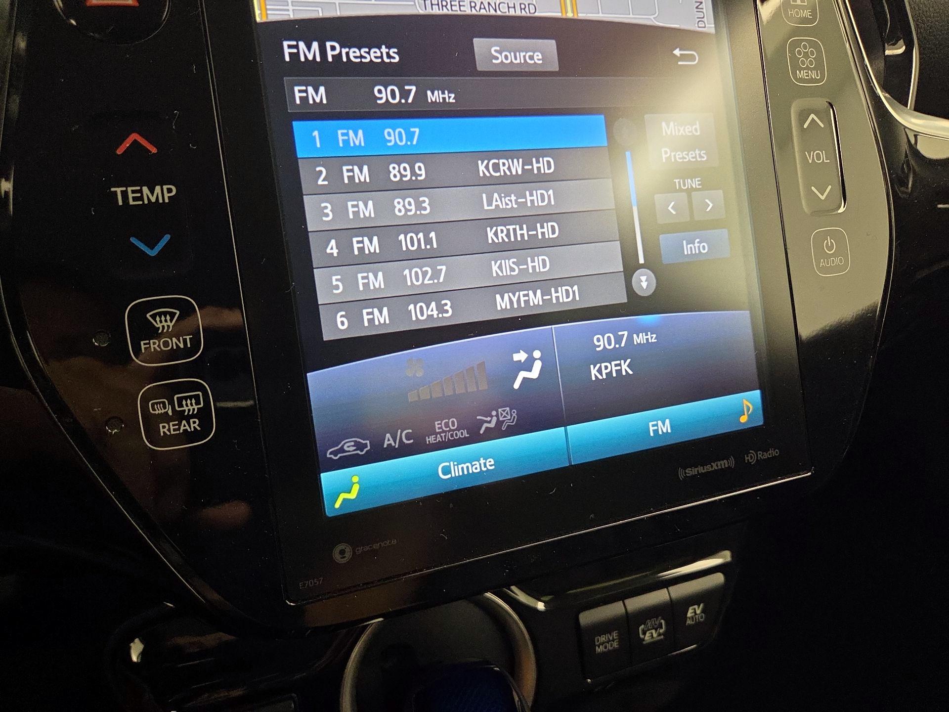 Thumbnail: 2021 Toyota Prius Prime - 16