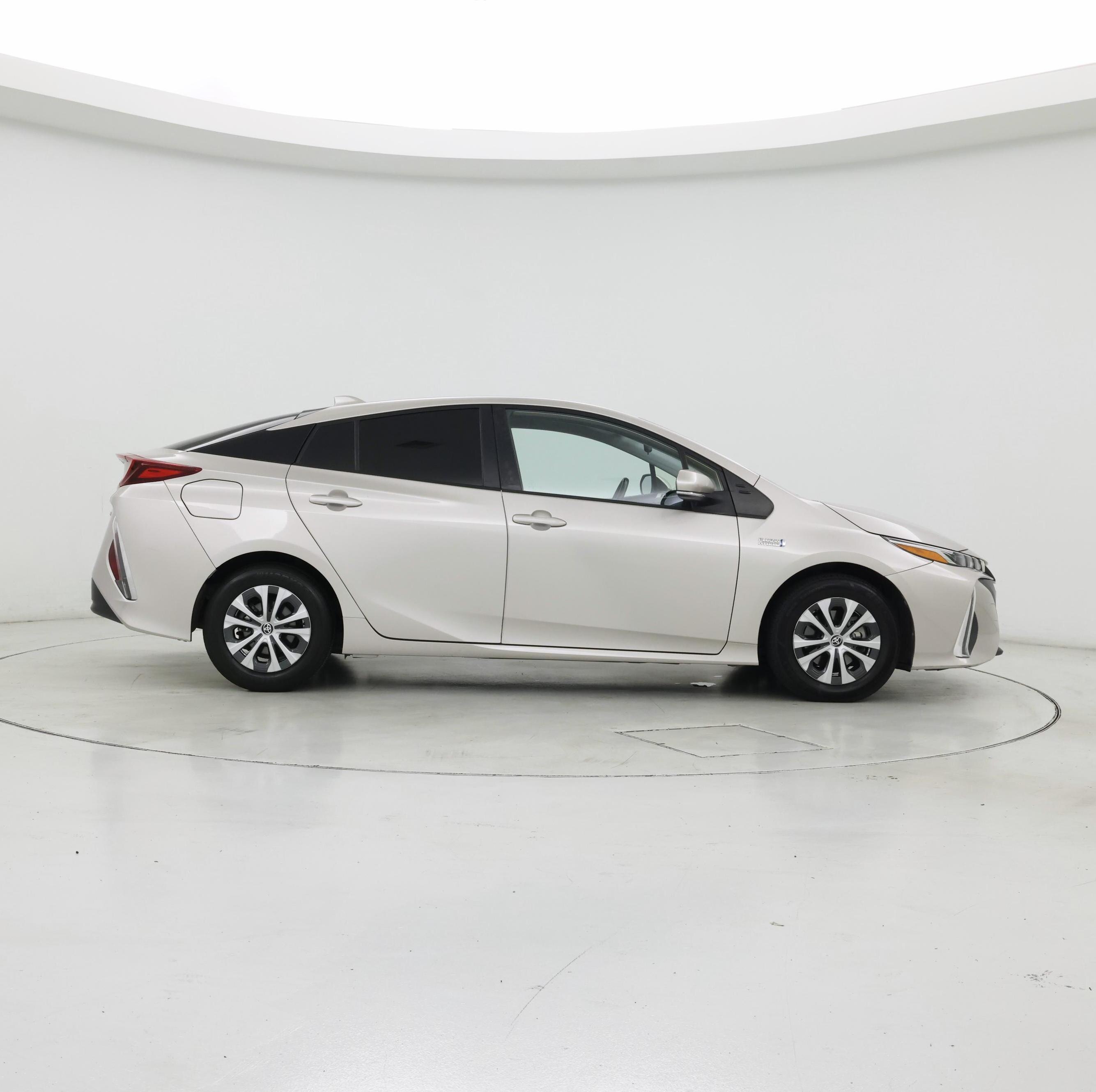 Thumbnail: 2021 Toyota Prius Prime - 7