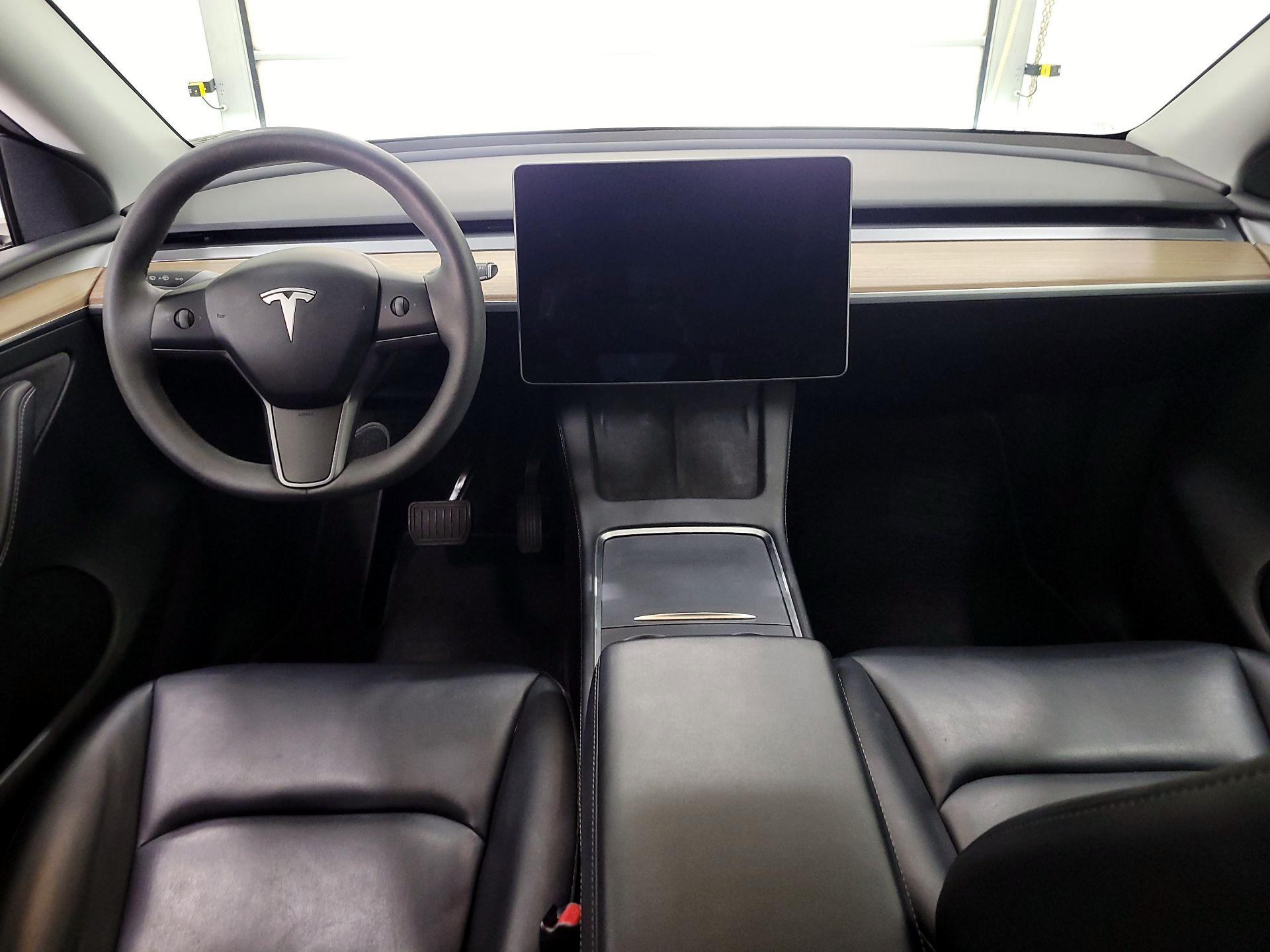 Thumbnail: 2023 Tesla Model Y - 8