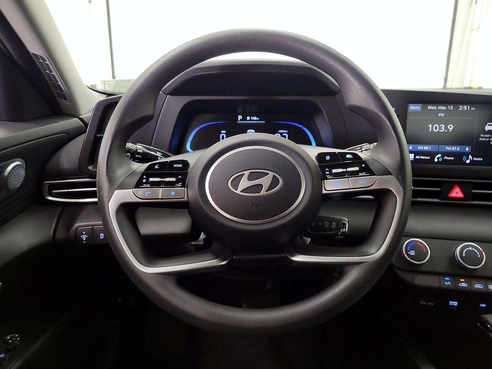 Thumbnail: 2024 Hyundai Elantra - 10
