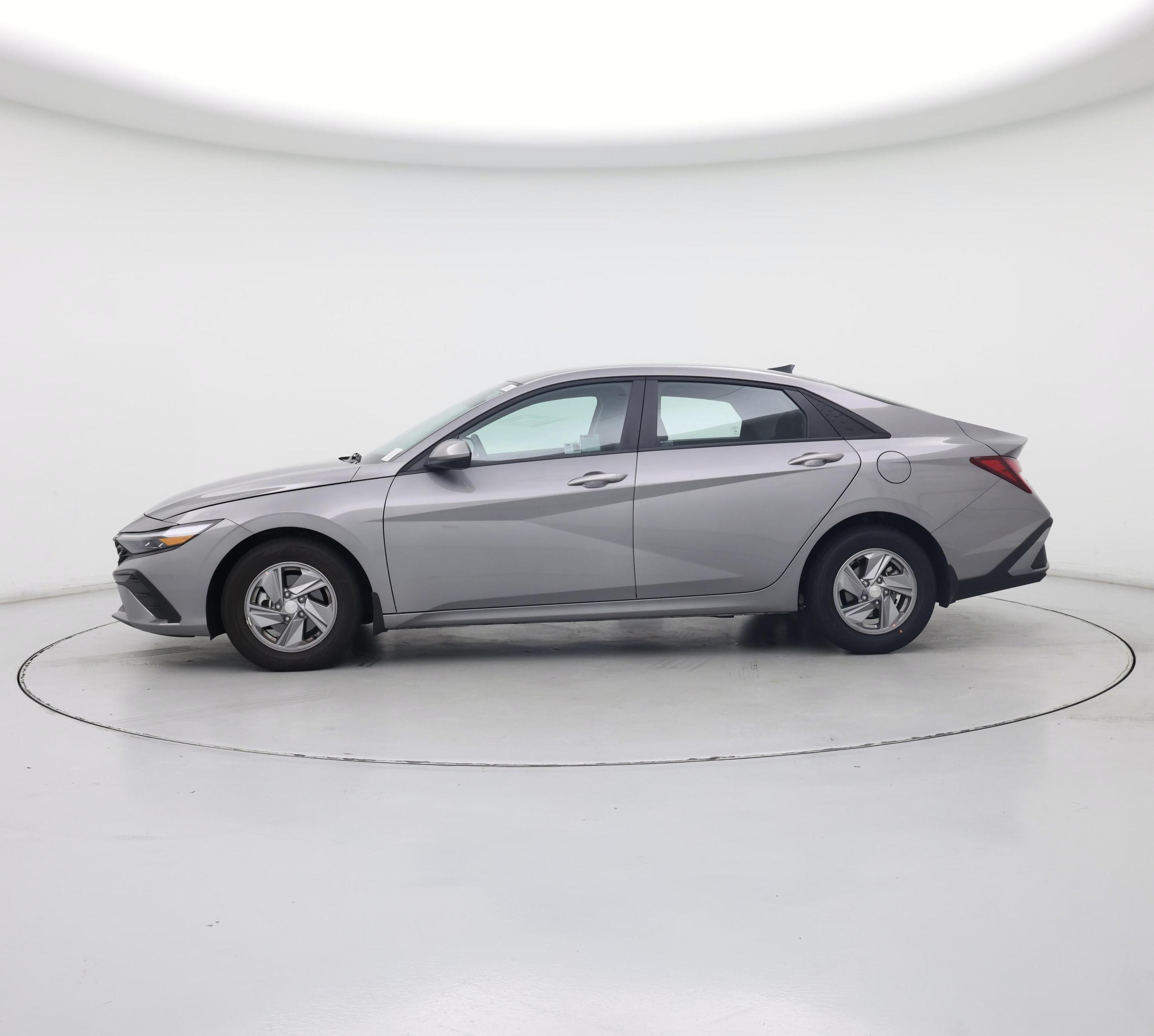 Thumbnail: 2024 Hyundai Elantra - 3
