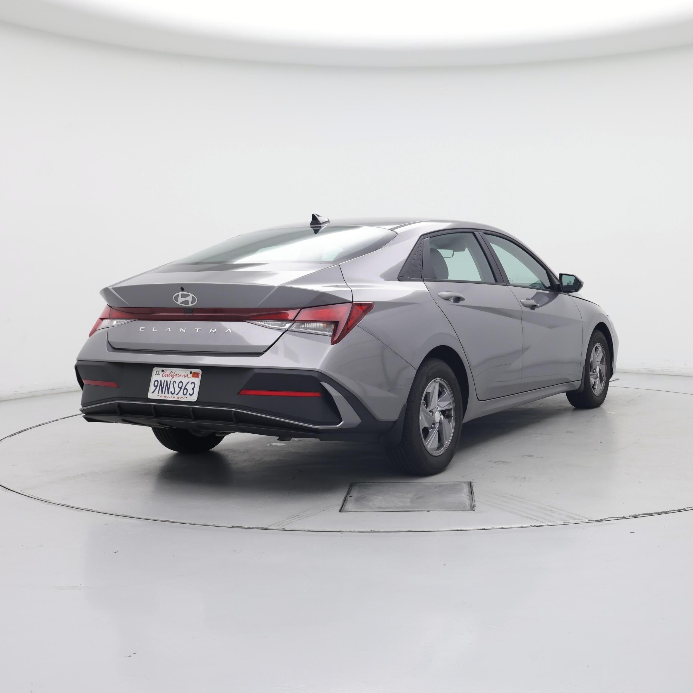 Thumbnail: 2024 Hyundai Elantra - 8