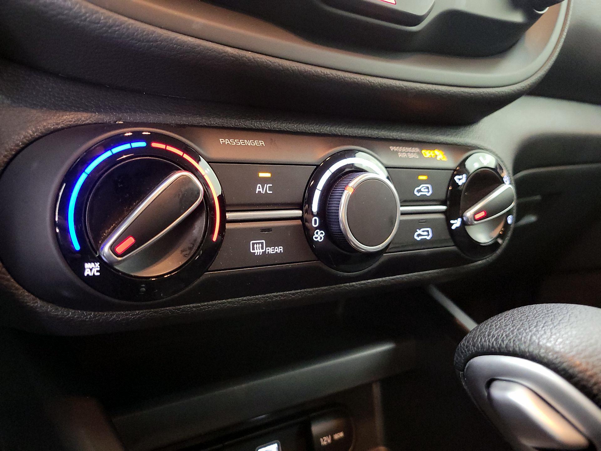 Thumbnail: 2023 Kia Soul - 16