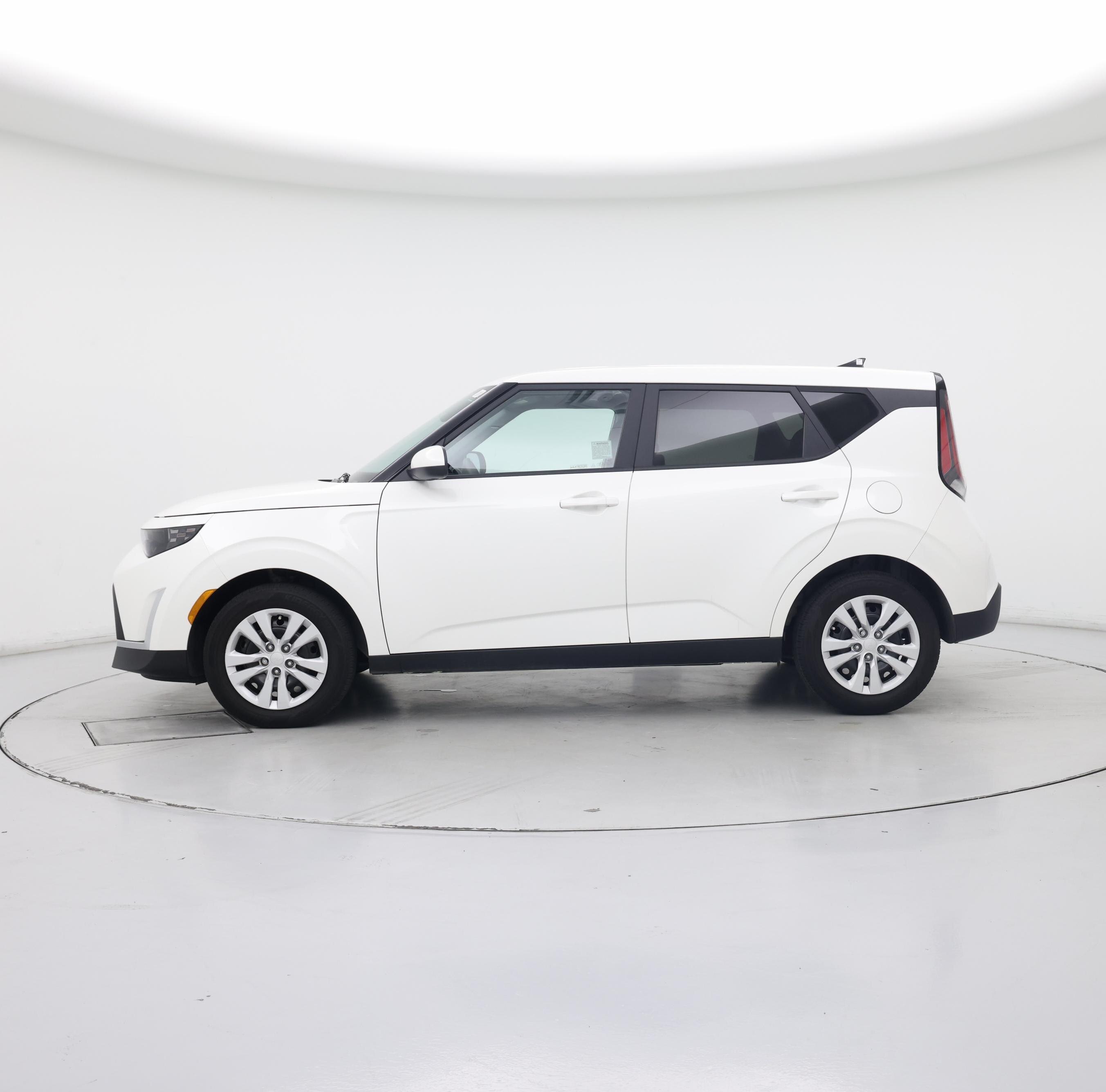 Thumbnail: 2023 Kia Soul - 3