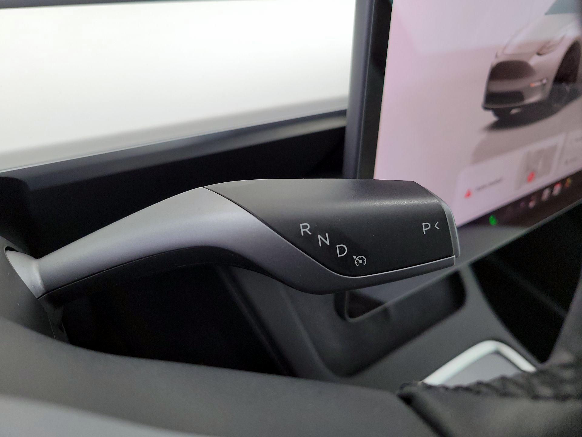 Thumbnail: 2022 Tesla Model Y - 16