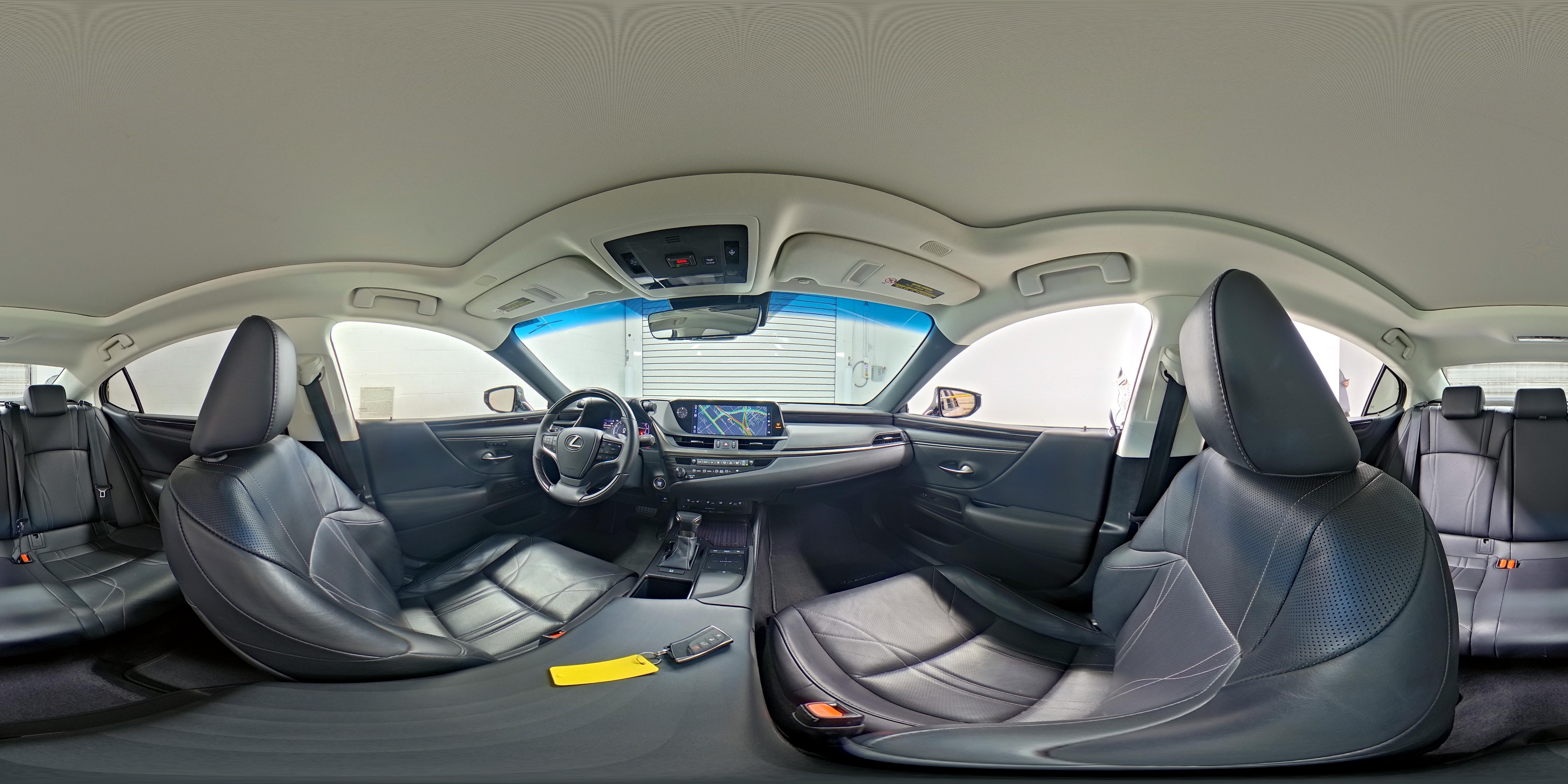 2019 Lexus ES 350 - Photo 20