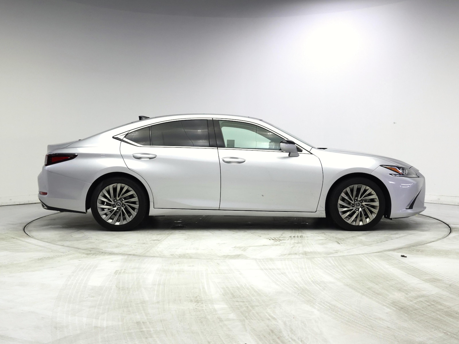 2019 Lexus ES 350 - Photo 8