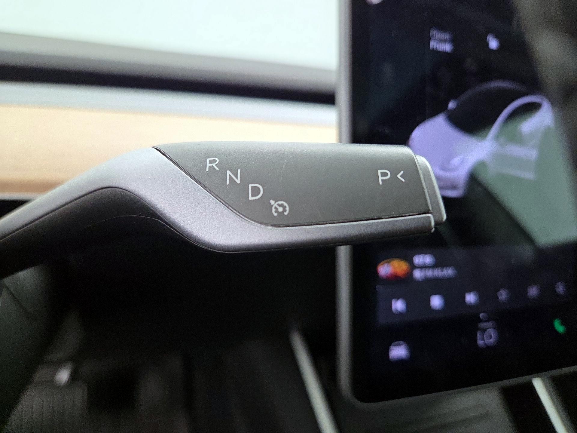 Thumbnail: 2020 Tesla Model 3 - 17