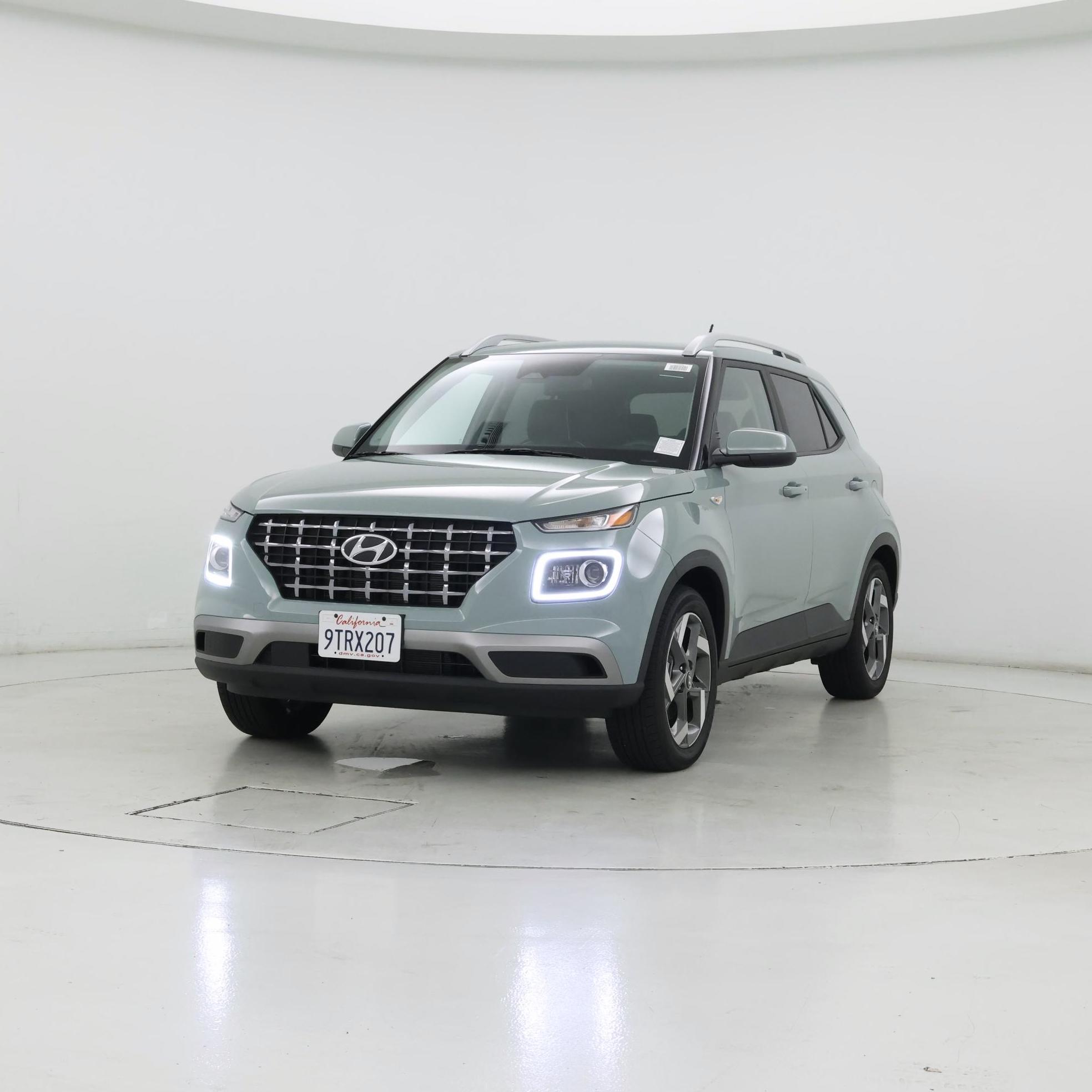 Thumbnail: 2025 Hyundai Venue - 4