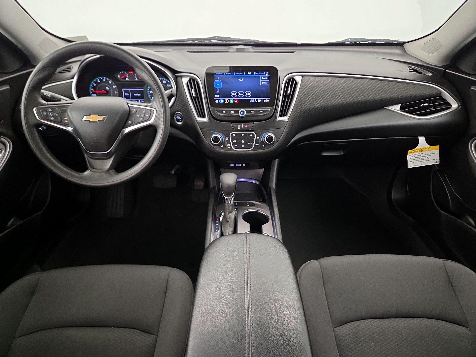 Thumbnail: 2024 Chevrolet Malibu - 9