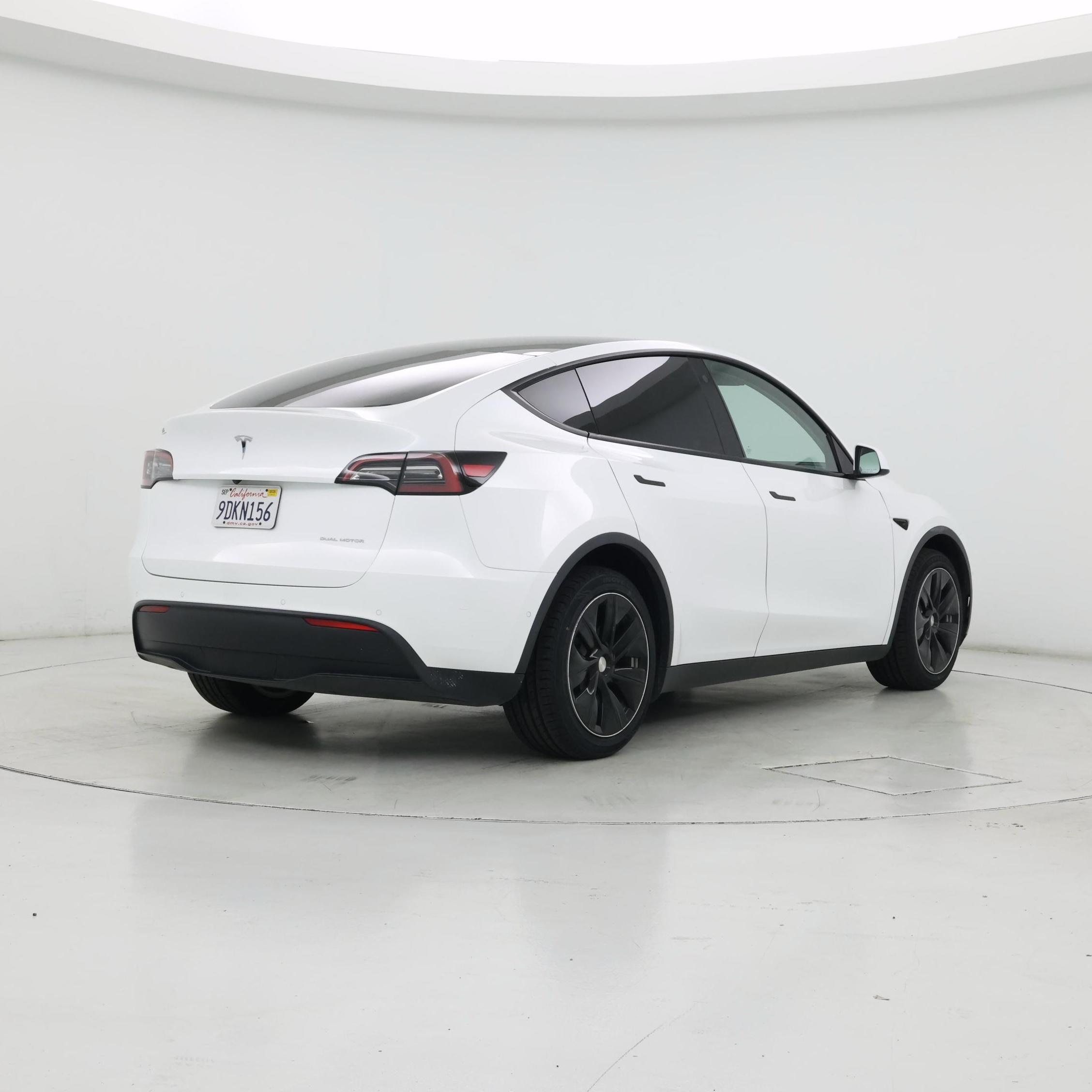 Thumbnail: 2022 Tesla Model Y - 8