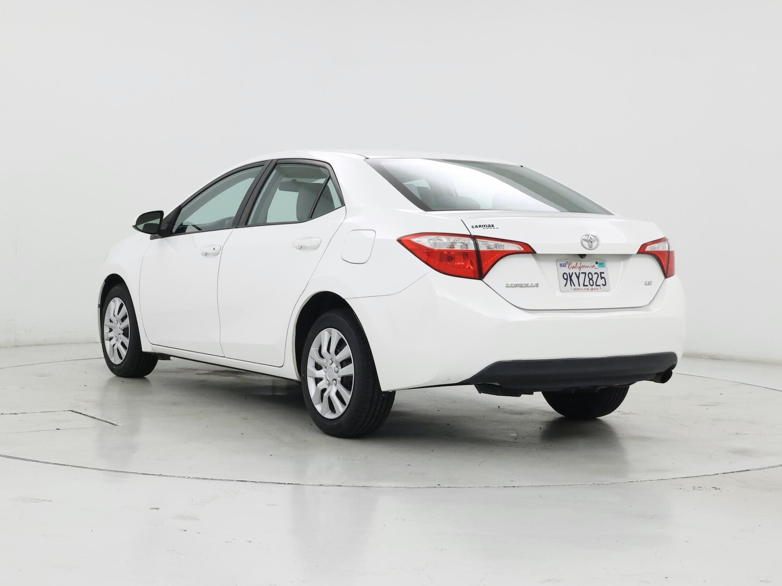 2016 Toyota Corolla LE - Photo 3