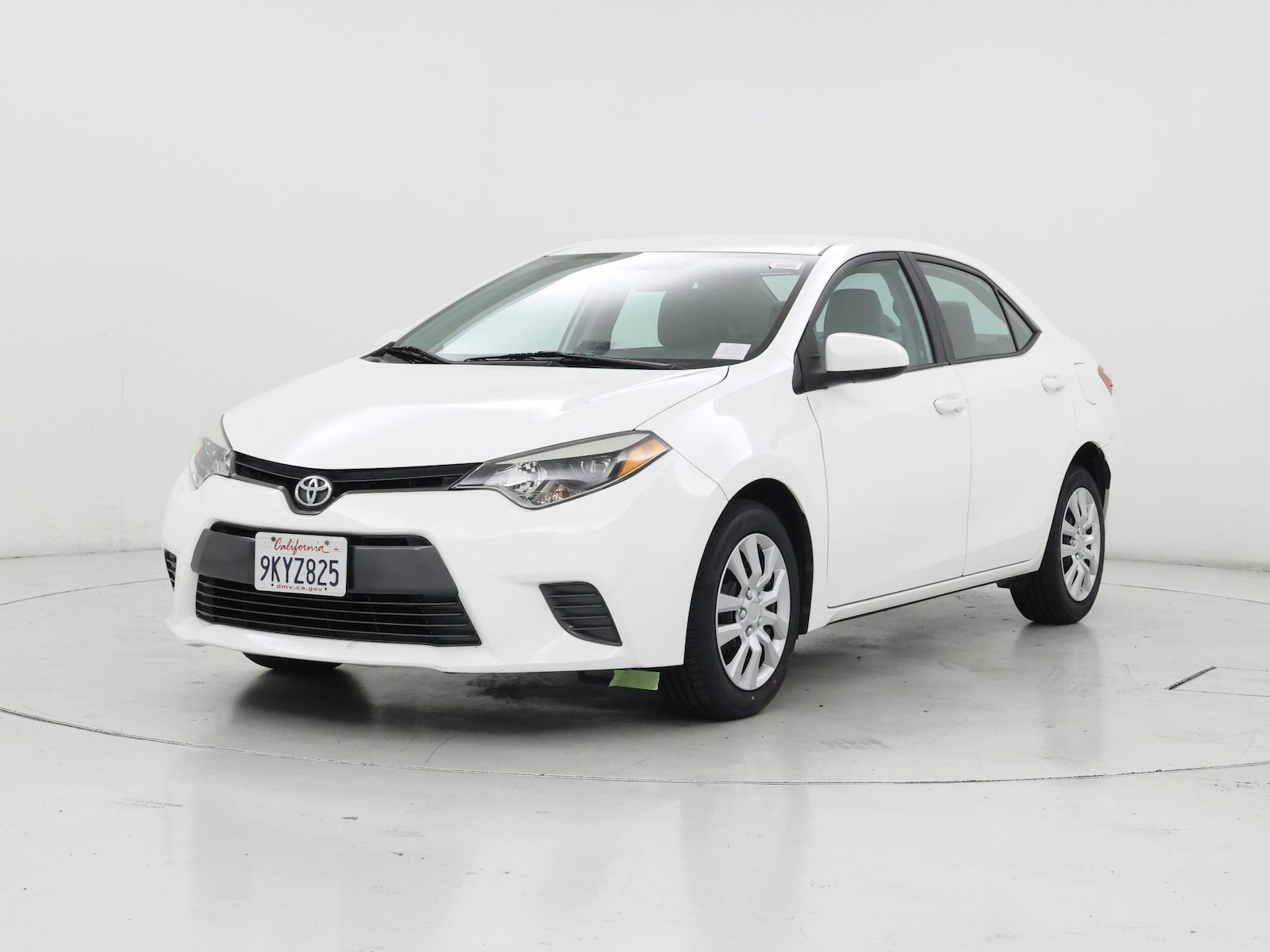 2016 Toyota Corolla LE - Photo 5