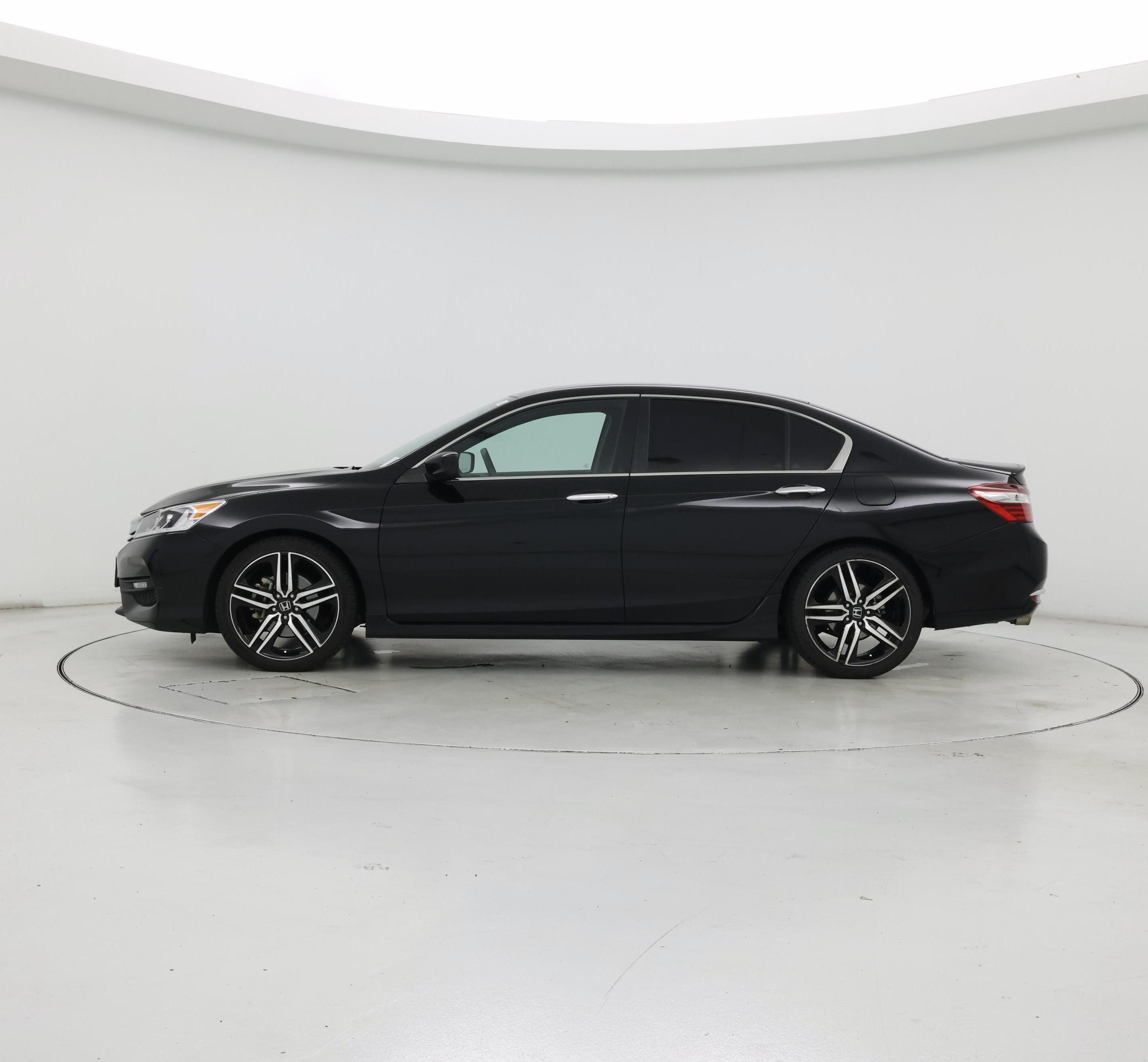 Thumbnail: 2017 Honda Accord - 3
