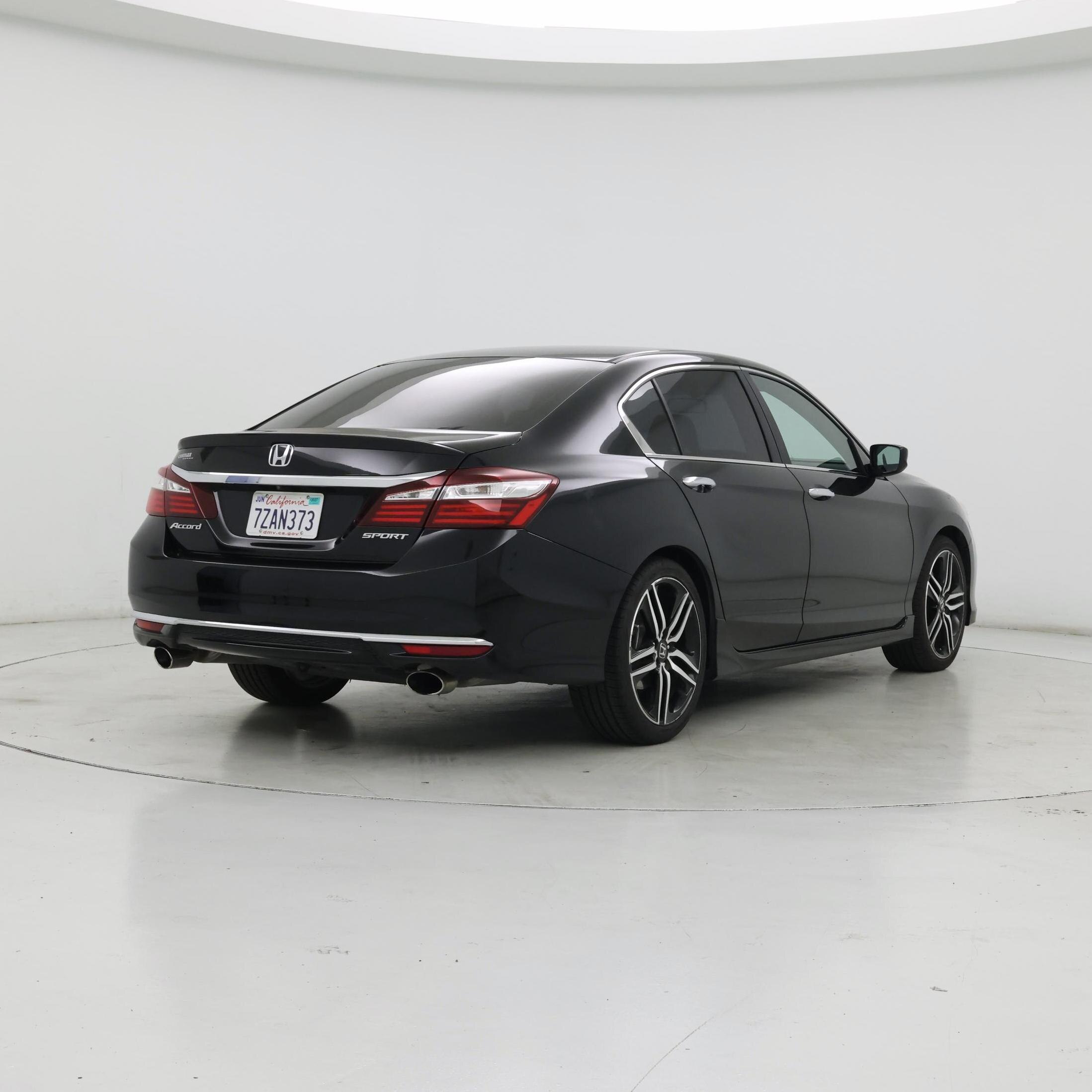 Thumbnail: 2017 Honda Accord - 8